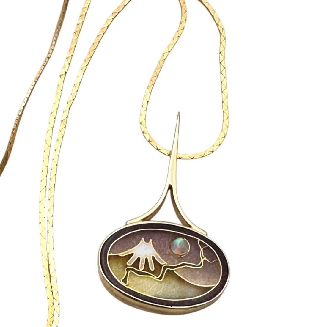 Magick Fusager Demski 14K Gold Enamel Opal Pendant Necklace Estate Jewelry: Magick Fusager Demski 14K Gold Enamel Opal Pendant Necklace Estate JewelryThis exquisite 14K gold pendant features a captivating enamel opal design, ideal for adding a touch of elegance to any ensembl