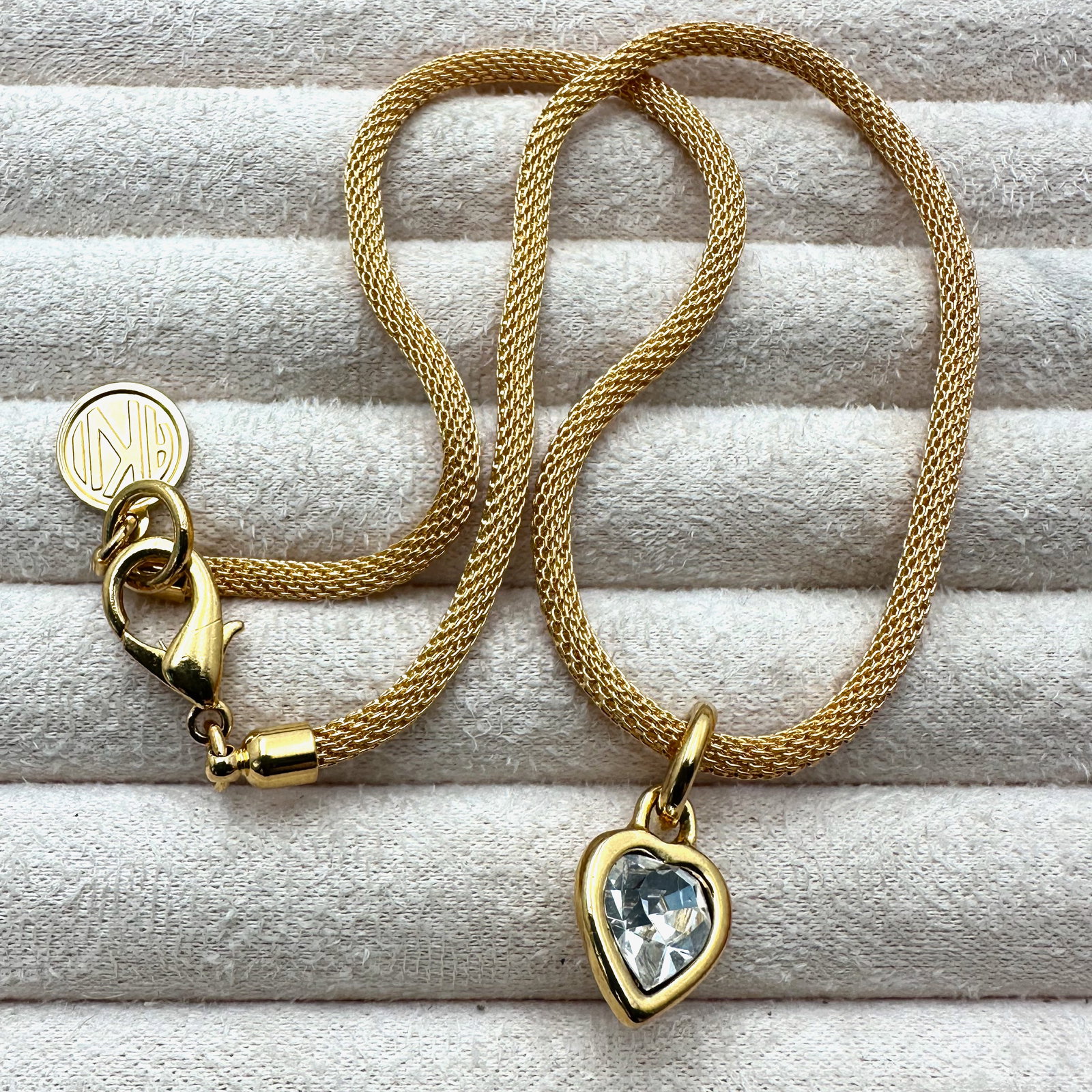 Vintage Anne Klein Clear Crystal Heart Gold Tone Necklace 16 Inch Chain (1 of 2)