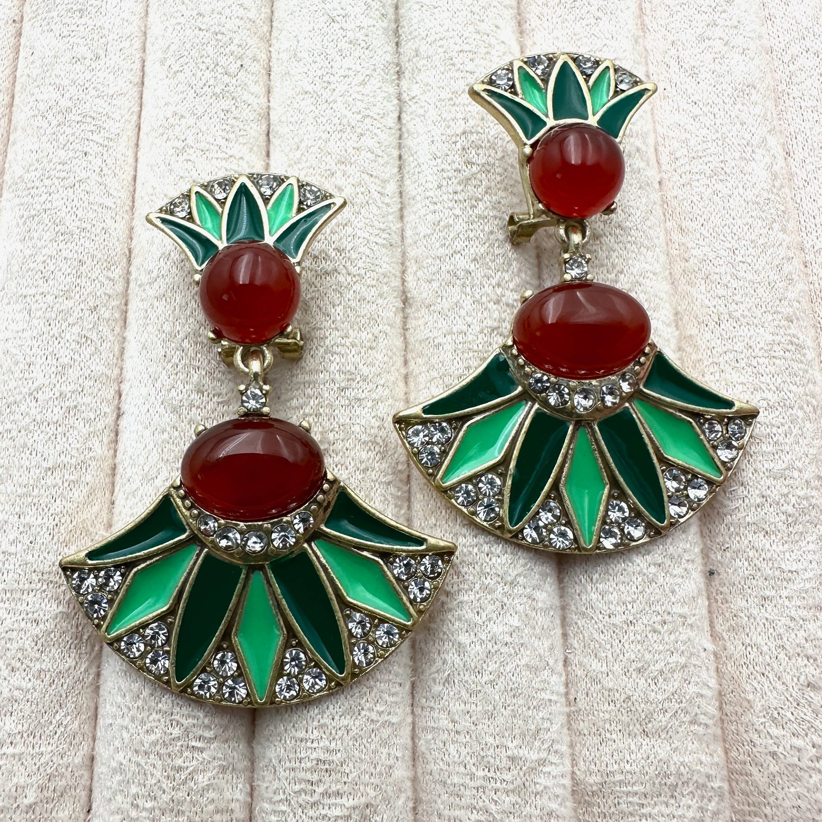 Red Glass Cabochon Green Enamel Gold Tone Pierced Chandelier Earrings 2.25 Inch: Red Glass Cabochon Green Enamel Gold Tone Pierced Chandelier Earrings 2.25 Inch