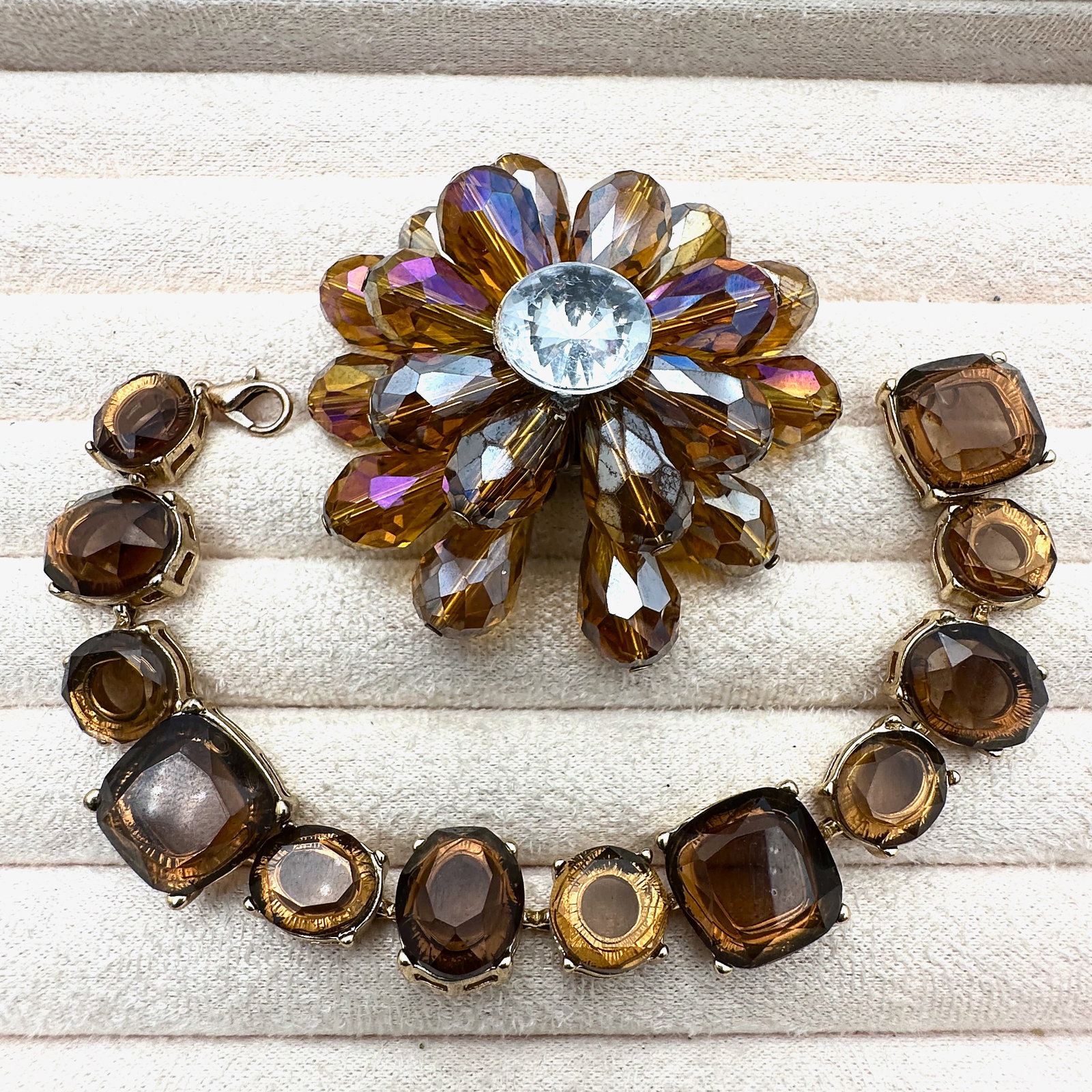 Vintage Aurora Borealis Amber Crystal Gold Tone Brooch Pin and 7 Inch Bracelet (1 of 2)