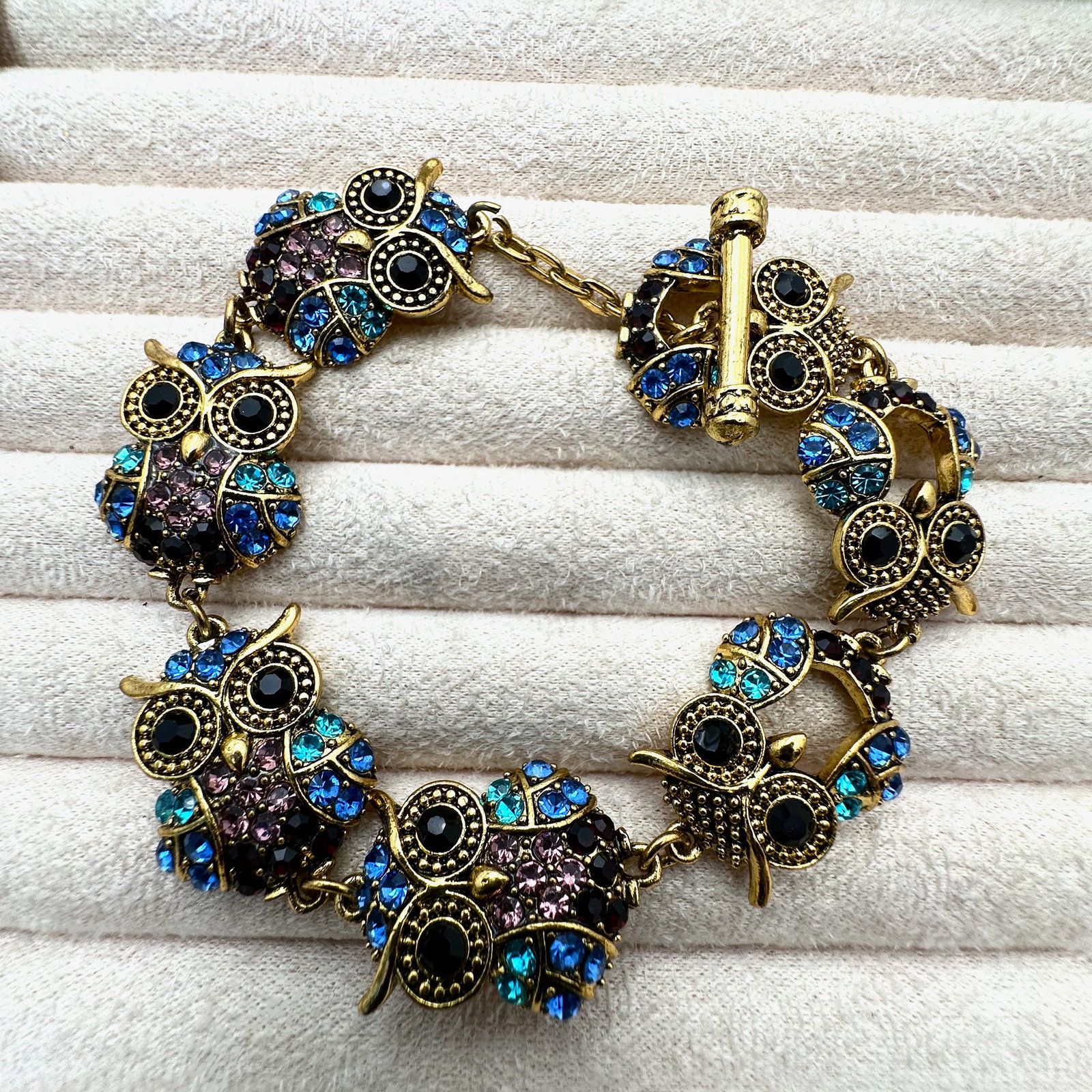 Multicolor Crystal Gold Tone Owl Toggle Bracelet Fits Up to 8 Inch: Multicolor Crystal Gold Tone Owl Toggle Bracelet Fits Up to 8 Inch