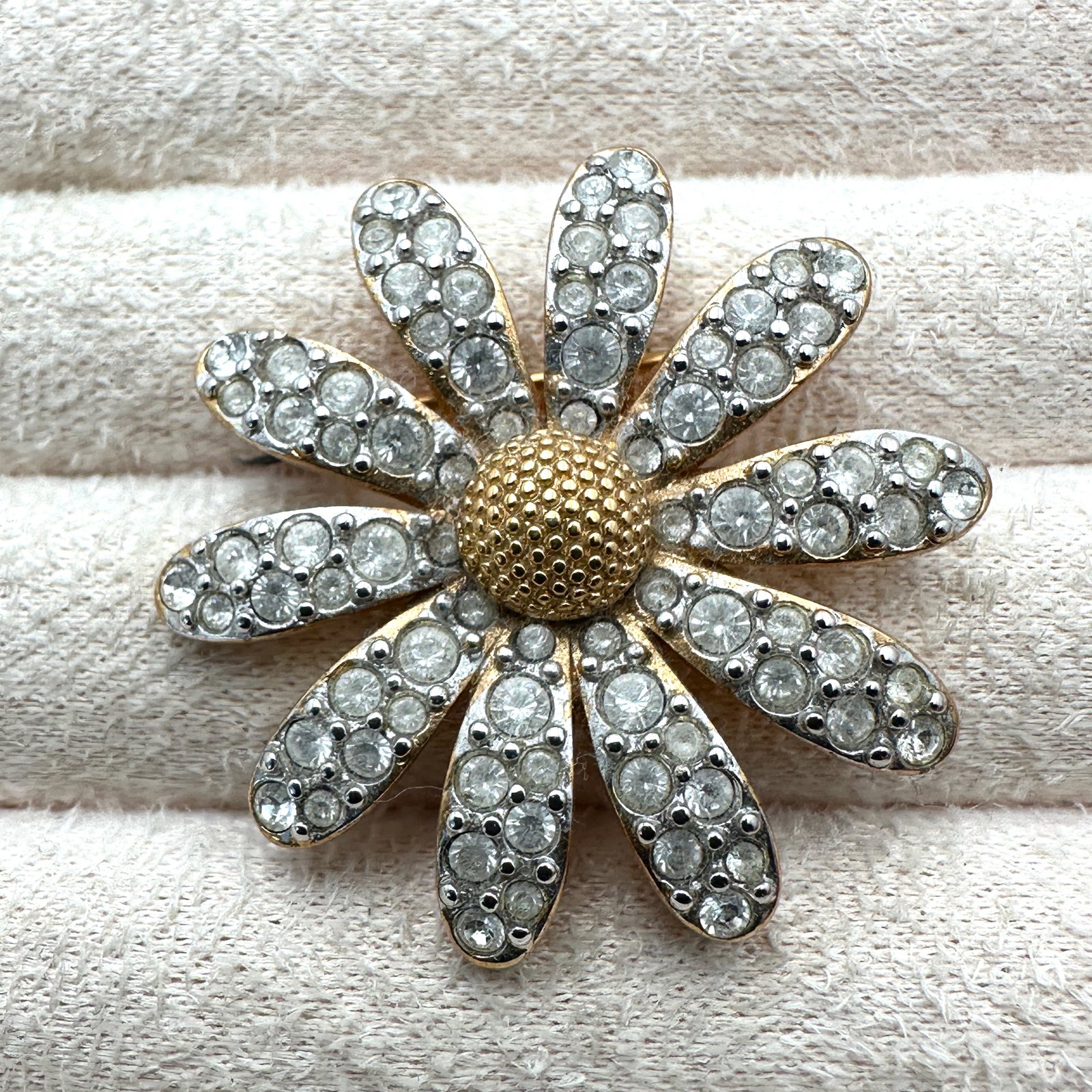 Swarovski Swan Hallmark Clear Crystal Gold Plated Sunflower Brooch Pin 1.5 Inch (1 of 2)