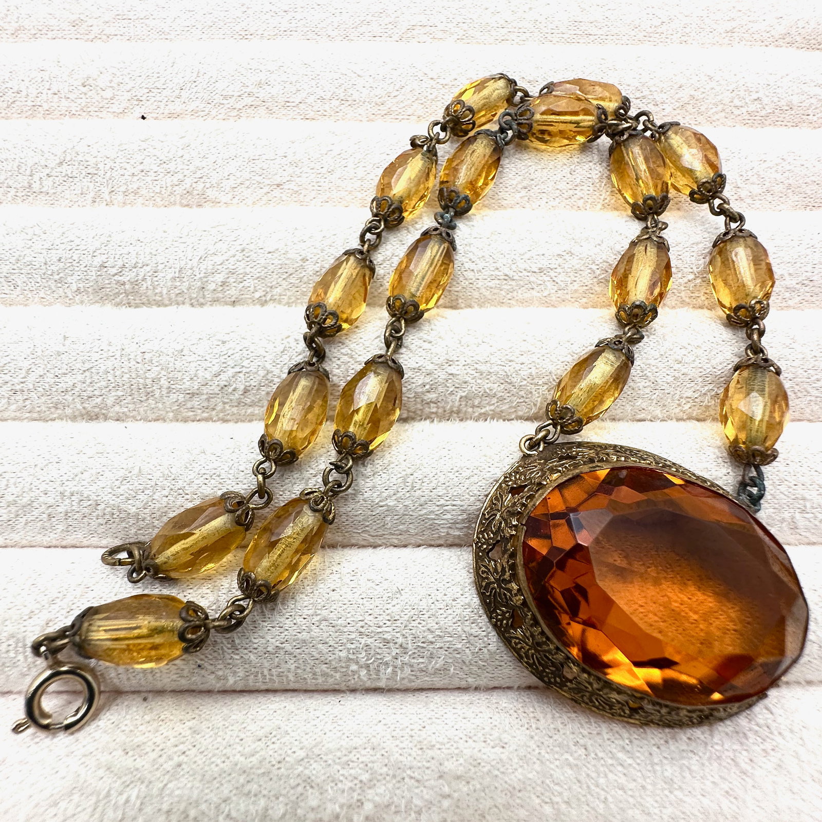 Antique Art Deco Amber Colored Czech Glass Gold Tone Necklace 15 Inch: Antique Art Deco Amber Colored Czech Glass Gold Tone Necklace 15 Inch