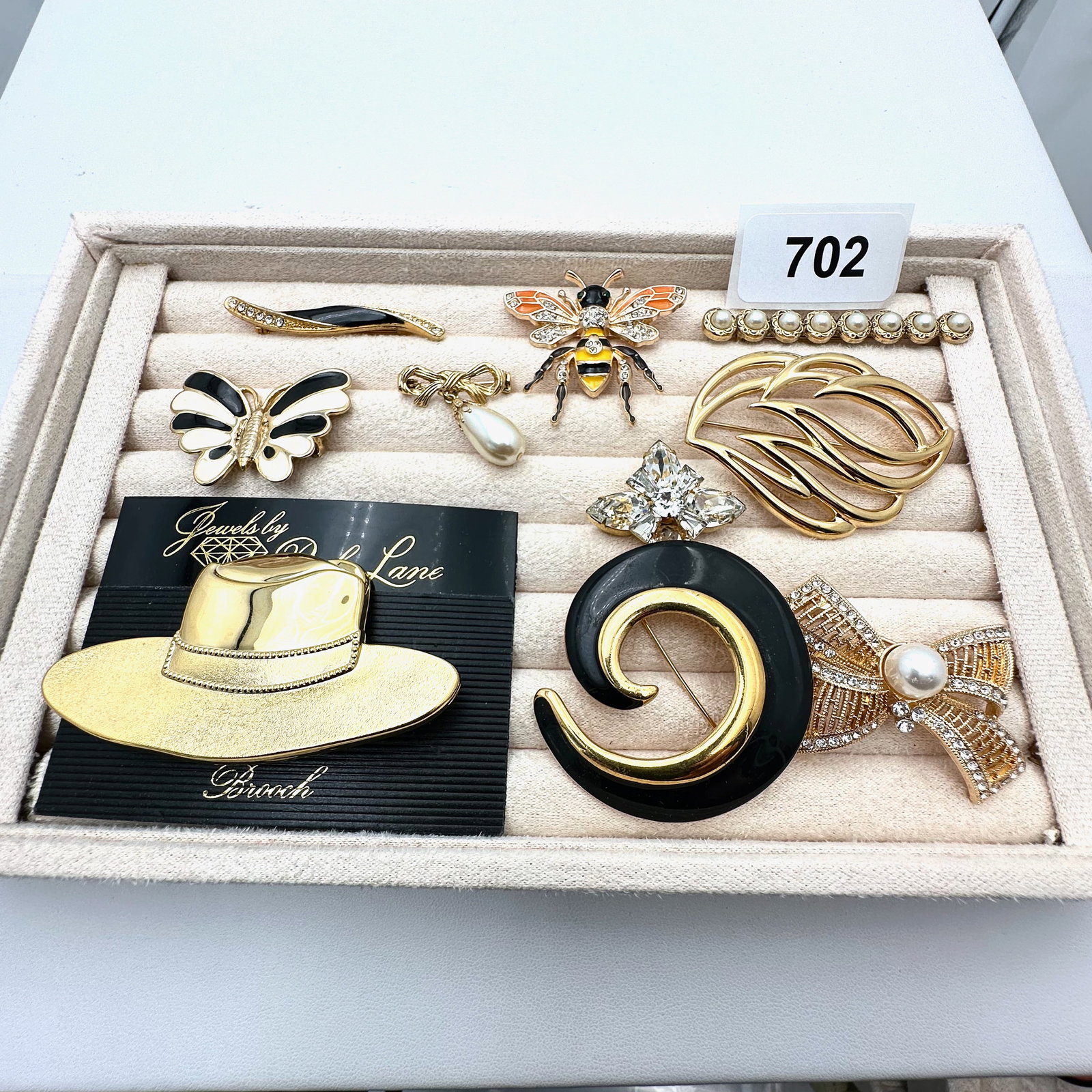 Vintage Group Lot of Brooches Pins Park Lane Enamel Butterfly Bee Rhinestones and More (1 of 2)