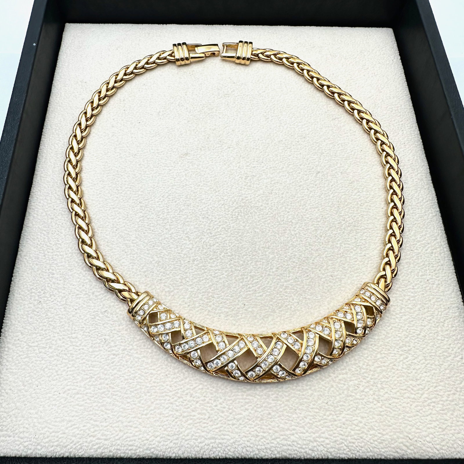 Vintage Swarovski Swan Hallmark Clear Crystal Gold Plated Statement 17 Inch Necklace: Vintage Swarovski Swan Hallmark Clear Crystal Gold Plated Statement 17 Inch Necklace