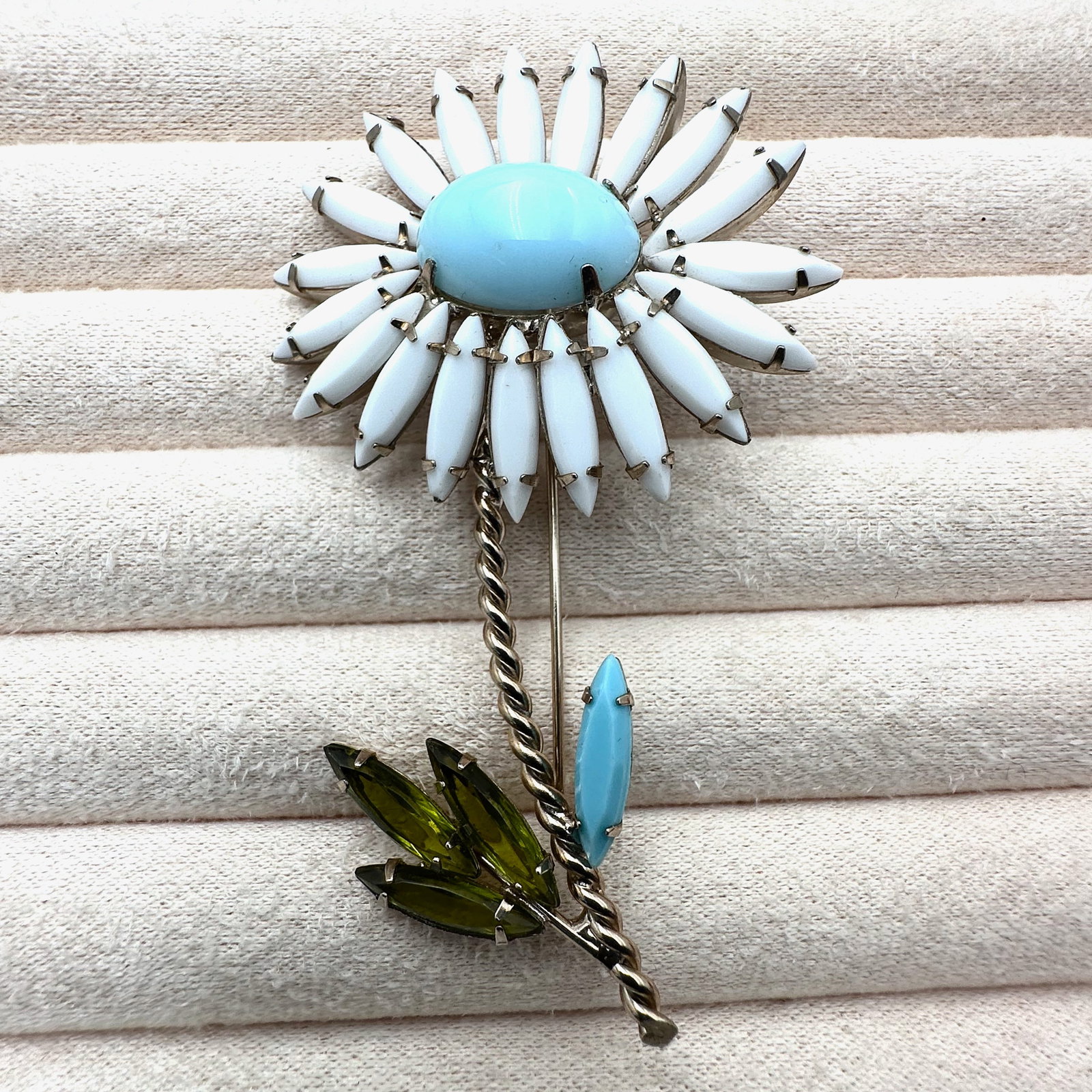 Gorgeous Vintage Unsigned Weiss? Glass Rhinestone Gold Tone Flower Brooch Pin 3 Inch (1 of 2)