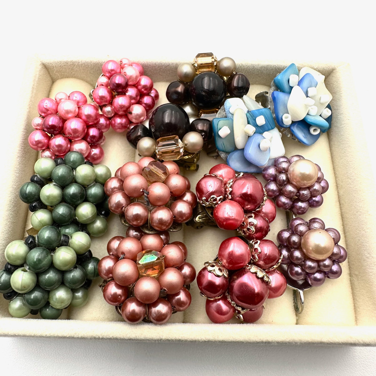 Vintage Group Lot of Earrings Variety of Styles and Colors (1 of 2)