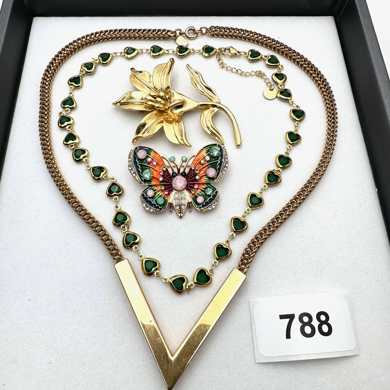 Vintage Group Jewelry Lot Emmons Gold Tone Necklace Green Crystal Chain & Brooches: Vintage Group Jewelry Lot Emmons Gold Tone Necklace Green Crystal Chain & Brooches