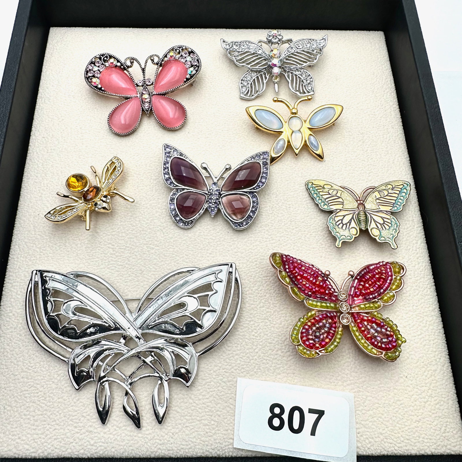 Vintage Group Jewelry Lot Figural Butterfly Gold and Silver Tone Brooches Pins (1 of 2)