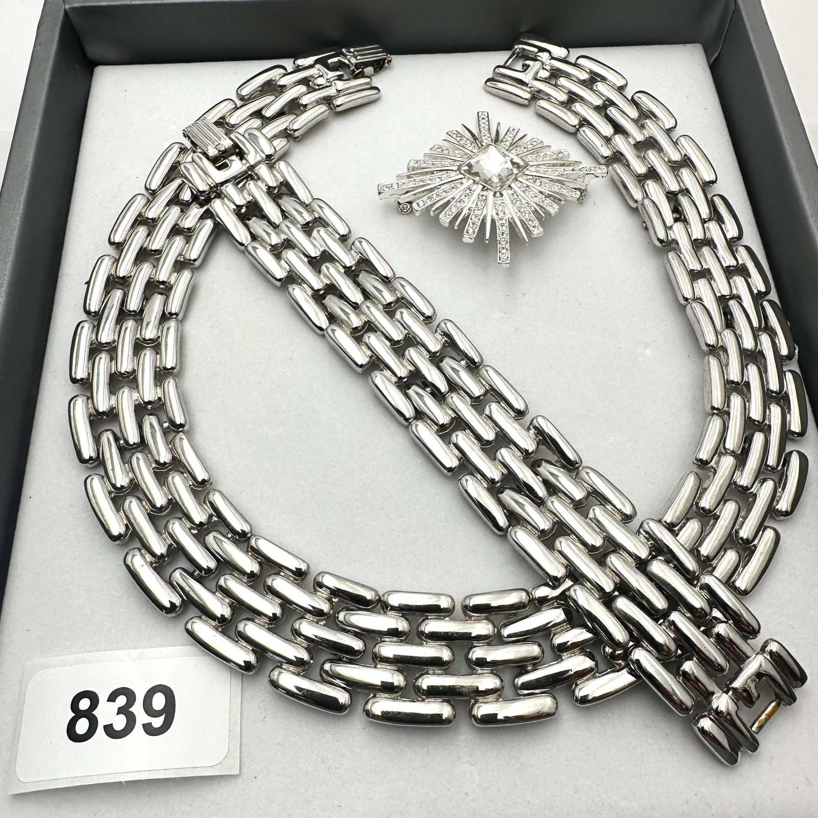 Vintage Group Jewelry Lot Heavy Quality Wide Silver Tone Statement Necklace Bracelet & Crystal: Vintage Group Jewelry Lot Heavy Quality Wide Silver Tone Statement Necklace Bracelet & Crystal Brooch Pin
