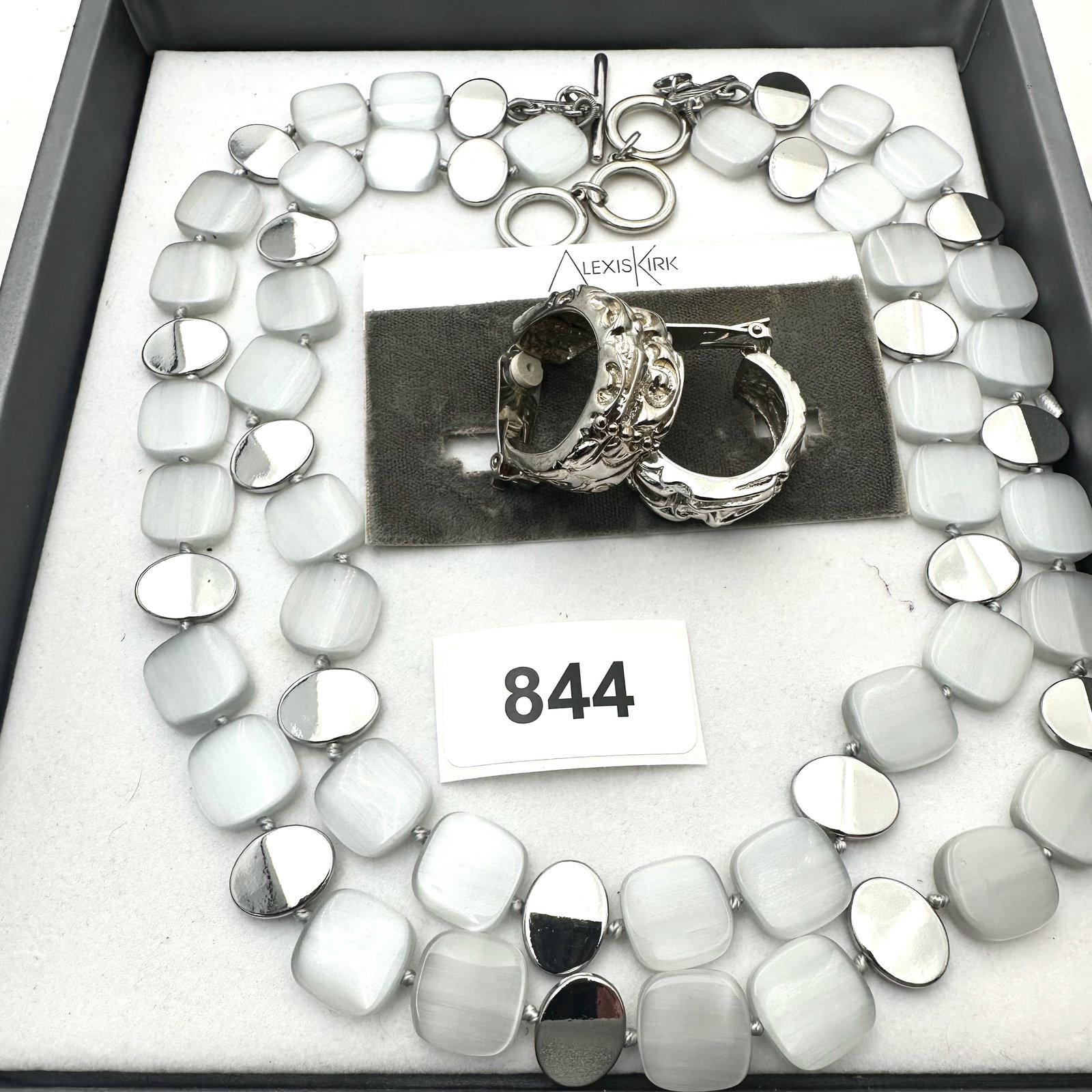 Vintage Group Jewelry Lot Alexis Kirk Silve Rhinestone Clip Earrings silver Toggle Clasp Necklace: Vintage Group Jewelry Lot Alexis Kirk Silve Rhinestone Clip Earrings silver Toggle Clasp Necklace