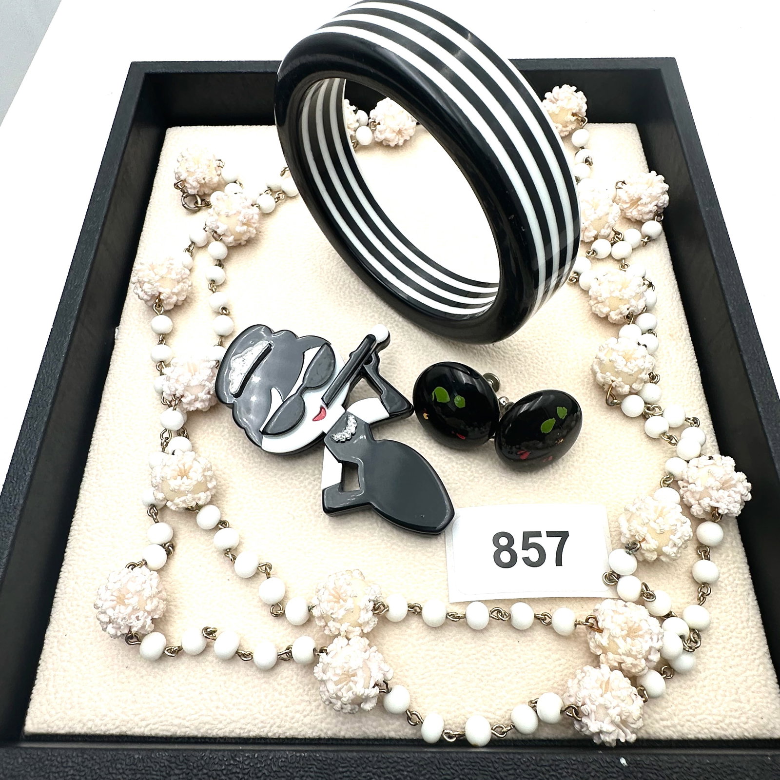 Vintage Group Jewelry Lot Lucite Striped Bangle Bracelet Speckled Earrings And Necklace (1 of 2)