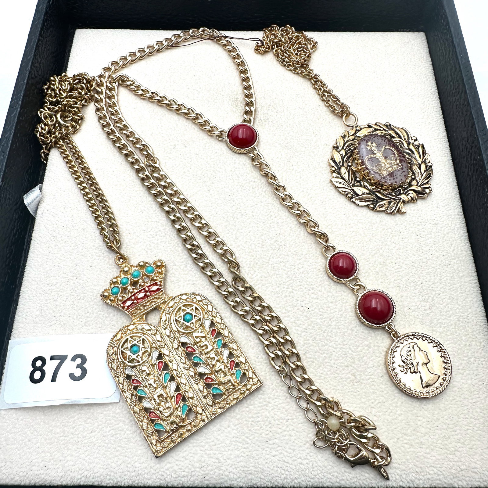 Vintage Group Jewelry Lot Gold Tone Necklaces Coin And Crown Designs: Vintage Group Jewelry Lot Gold Tone Necklaces Coin And Crown Designs