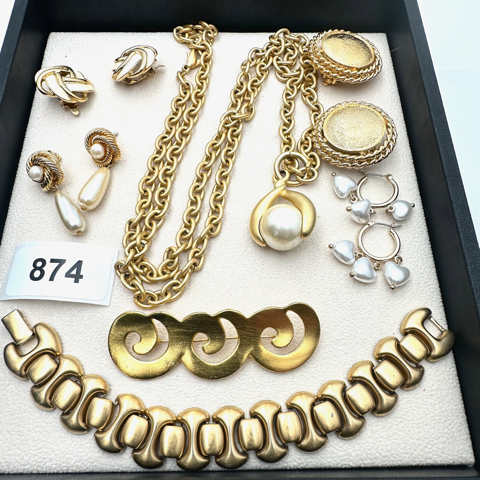 Vintage Group Jewelry Lot Matte Gold Tone and Faux Pearl Necklace Bracelet Earrings (1 of 2)