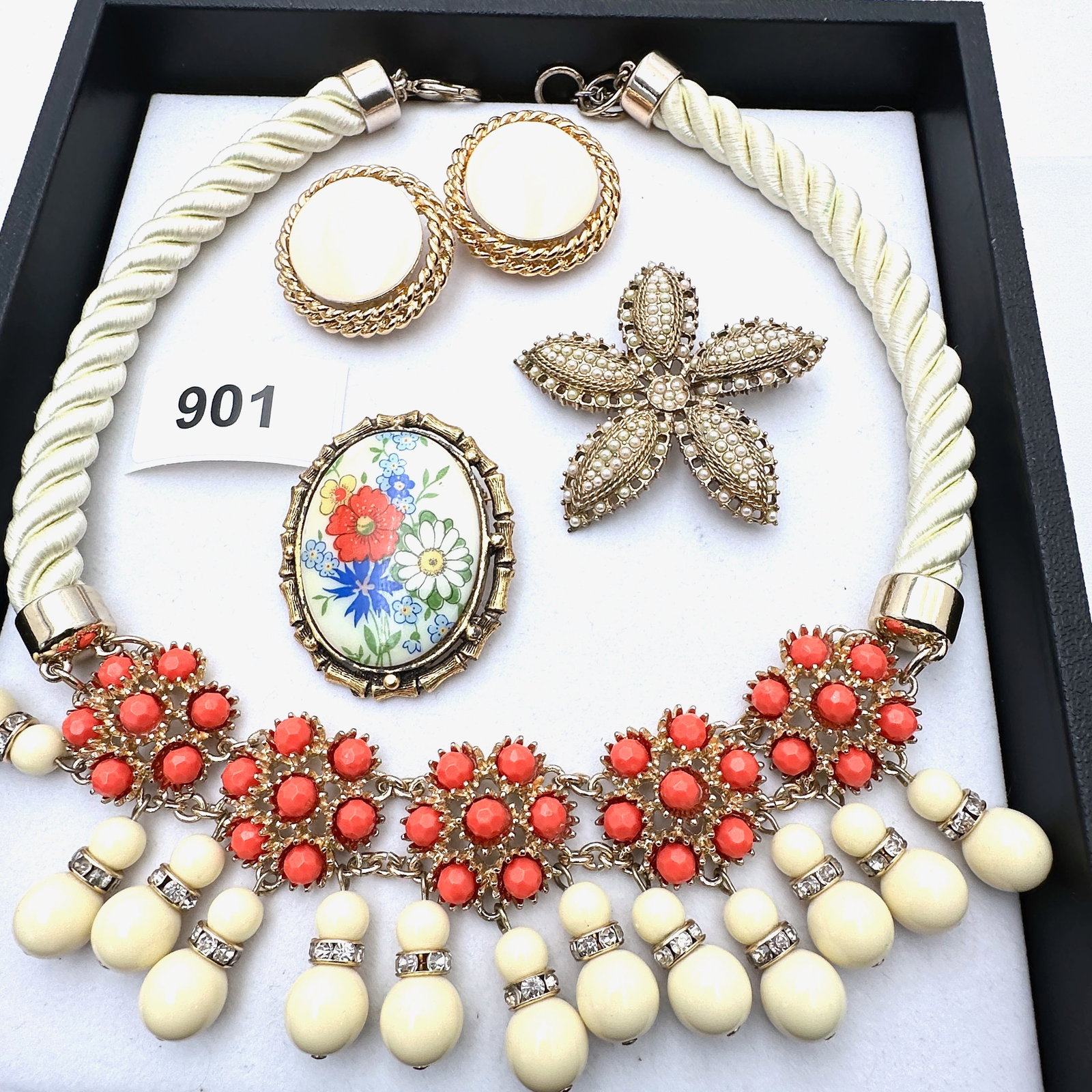 Vintage Group Jewelry Lot Off White and Coral Pink Statement Necklace Starfish Brooch Clip Earrings (1 of 2)