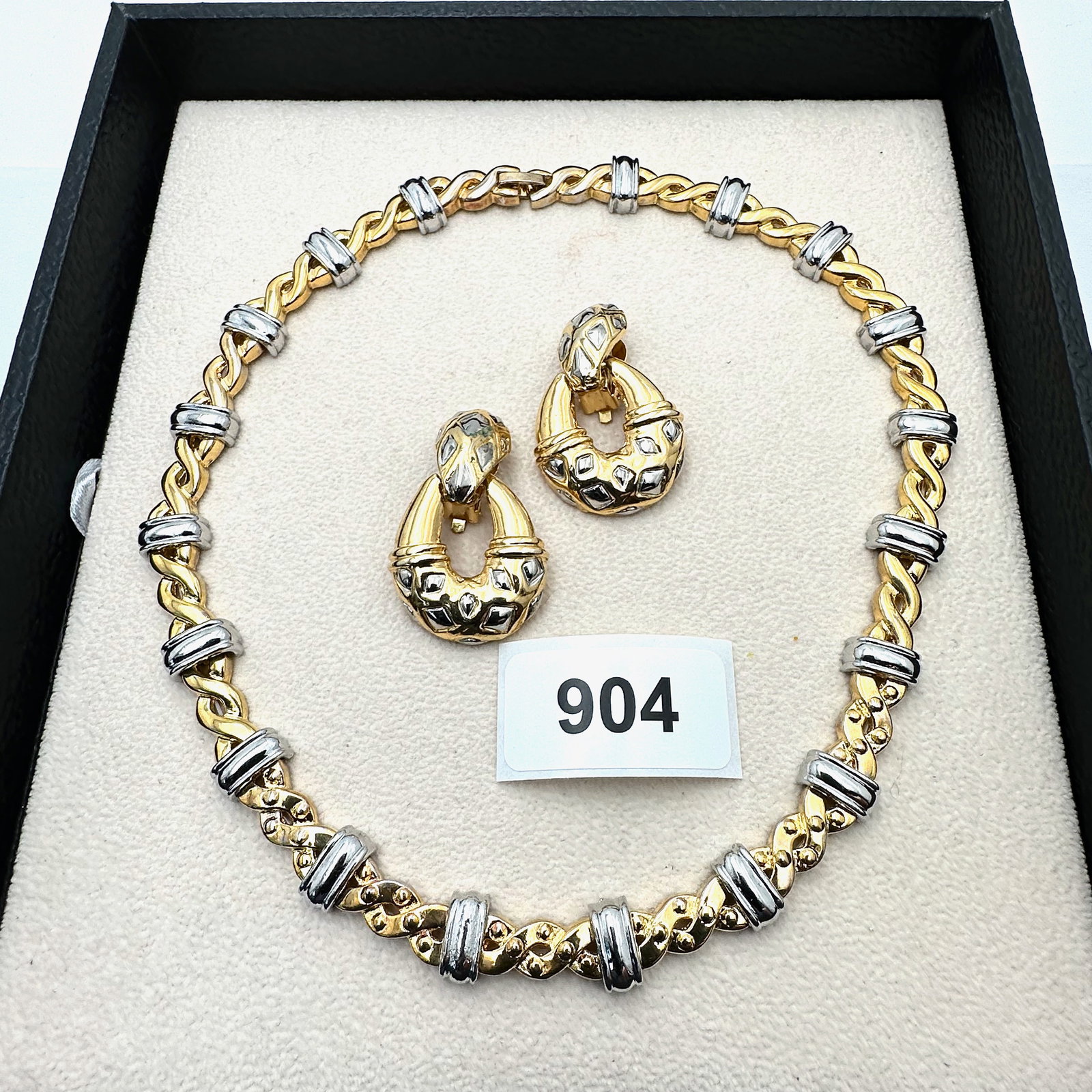 Vintage Group Jewelry Lot Gold and Silver Tone Heavy Chain Choker Necklace and Clip Earrings: Vintage Group Jewelry Lot Gold and Silver Tone Heavy Chain Choker Necklace and Clip Earrings