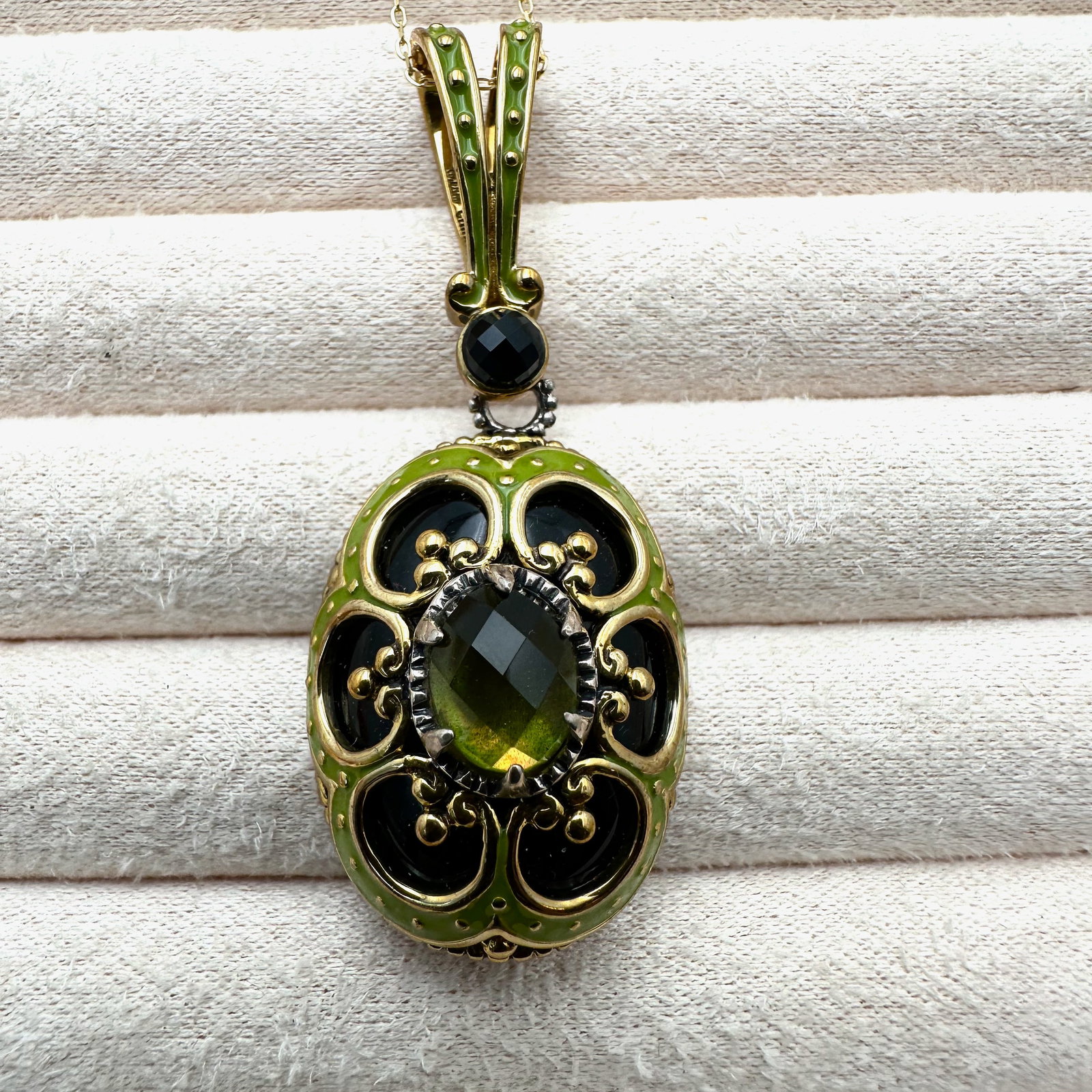 Natural Gemstone Green Enamel Gold Plated 2 Inch Pendant Necklace Chain 18 Inch: Natural Gemstone Green Enamel Gold Plated 2 Inch Pendant Necklace Chain 18 Inch