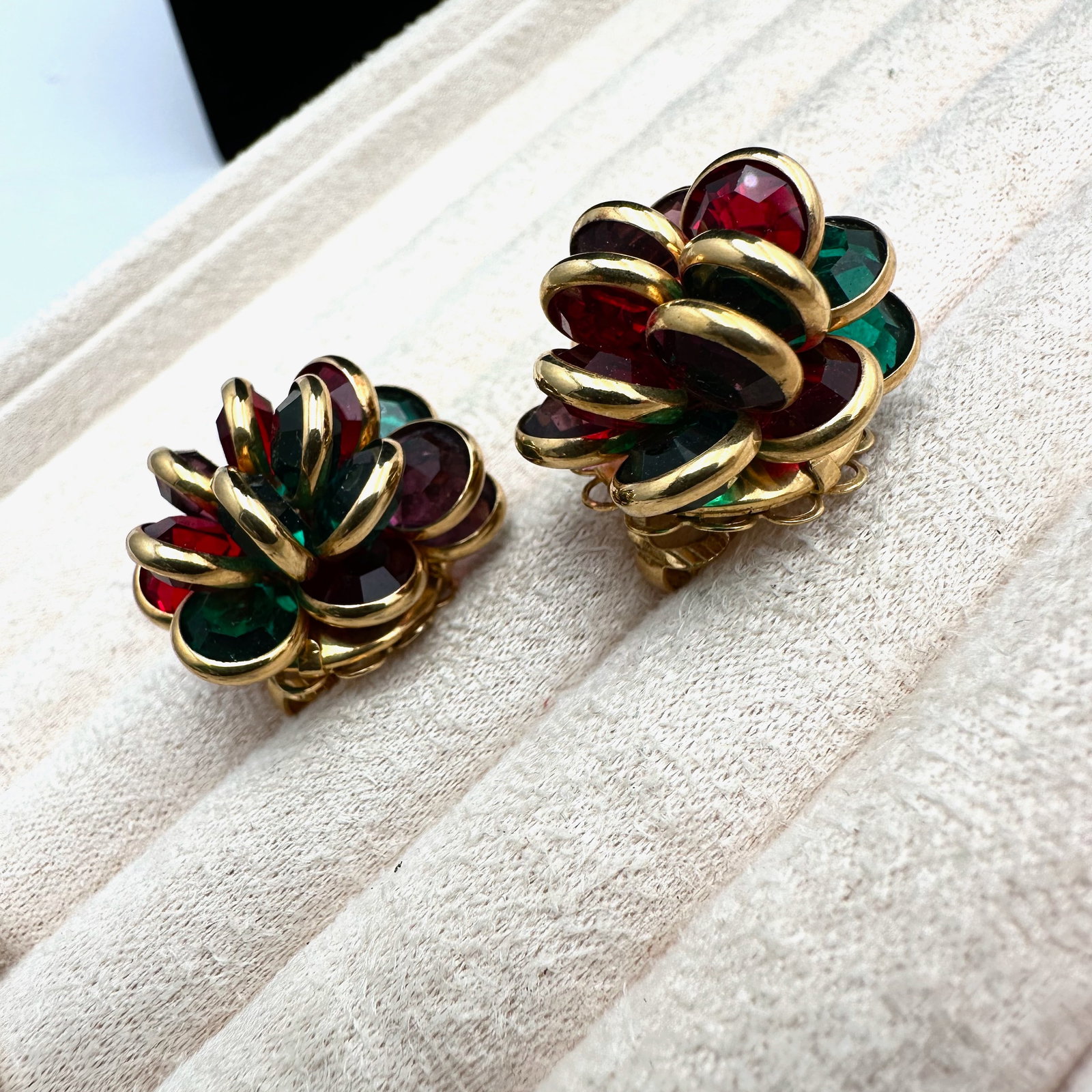 Vintage Swarovski Jewel Tone Crystal Gold Plated Clip Earrings 1 Inch (1 of 2)