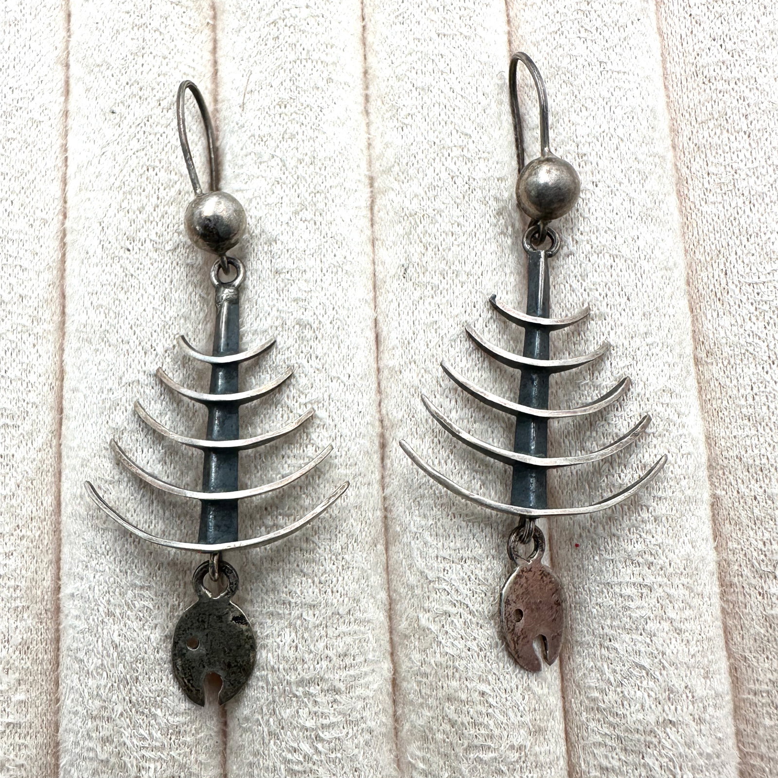 Vintage Mexico Hallmarked FC Sterling Silver Fish Wire Pierced Earrings 2.5 Inch Length (1 of 2)