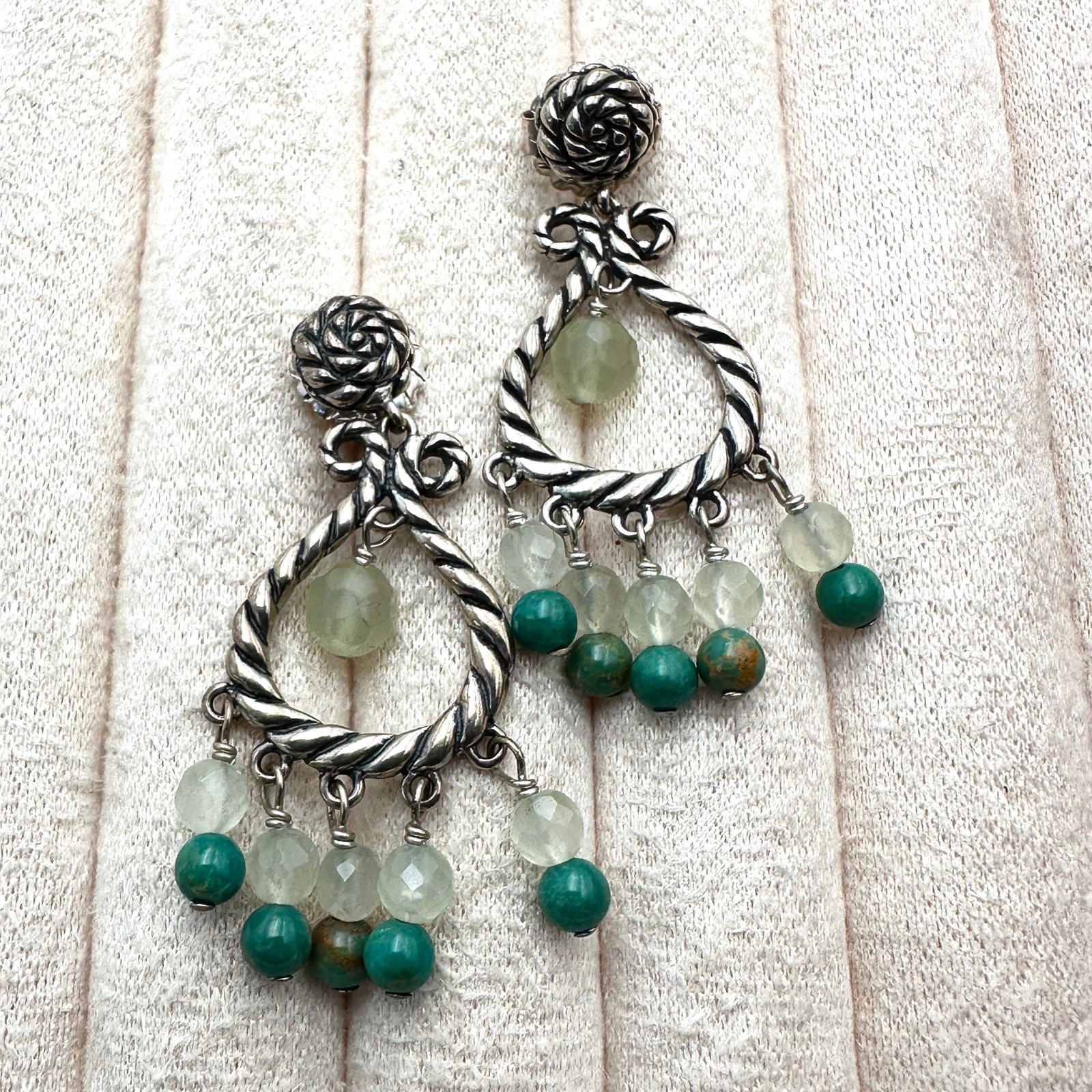Carolyn Pollack Green Gemstone Sterling Silver Pierced Chandelier Earrings 1.75 Inch: Carolyn Pollack Green Gemstone Sterling Silver Pierced Chandelier Earrings 1.75 Inch