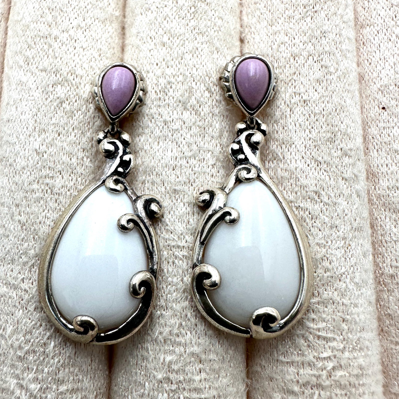 Carolyn Pollack Pink and White Gemstone Sterling Silver Pierced Earrings 1.25 Inch: Carolyn Pollack Pink and White Gemstone Sterling Silver Pierced Earrings 1.25 Inch