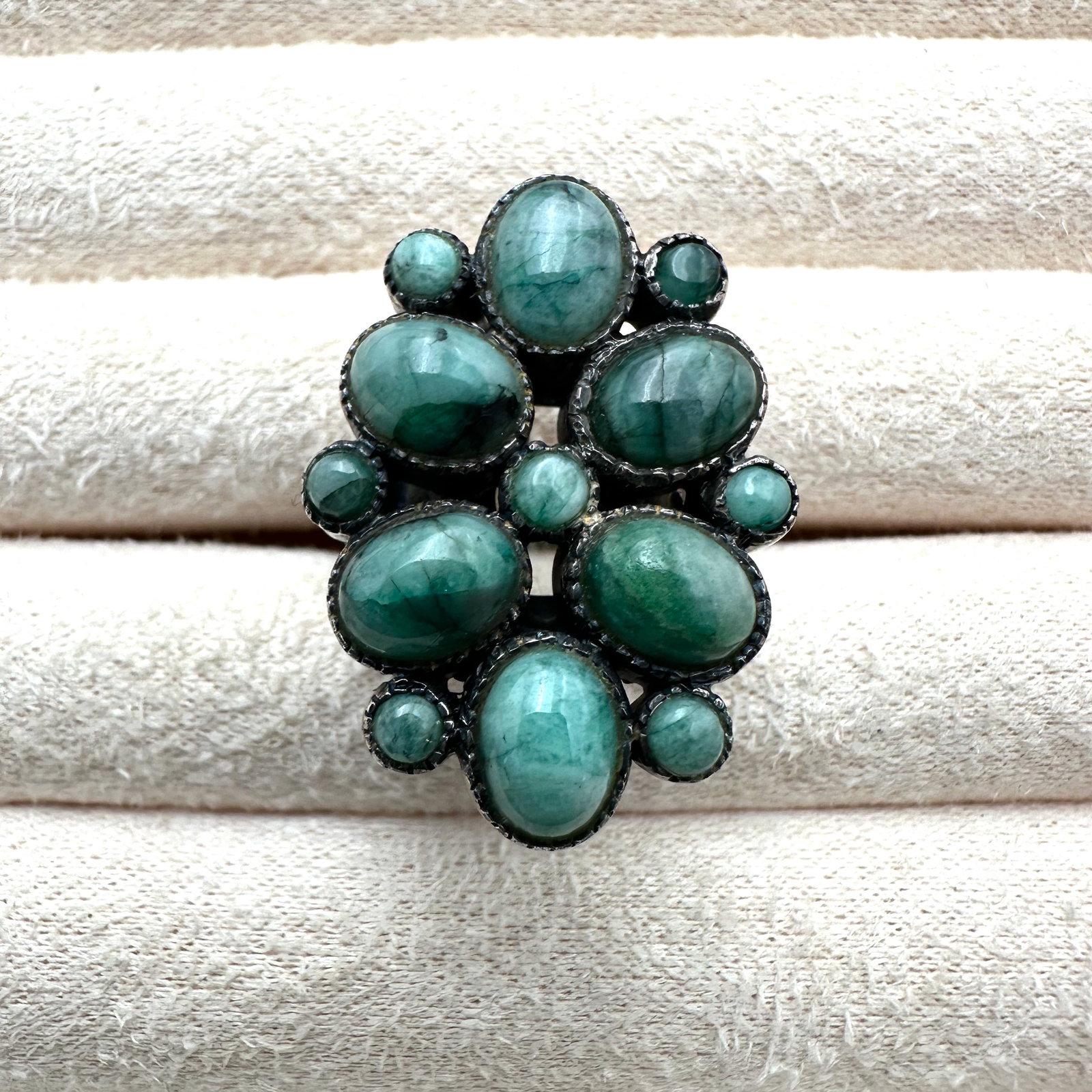 Green Gemstone Sterling Silver Ring Hallmarked NF Size 8 Weight 12 Grams: Green Gemstone Sterling Silver Ring Hallmarked NF Size 8 Weight 12 Grams
