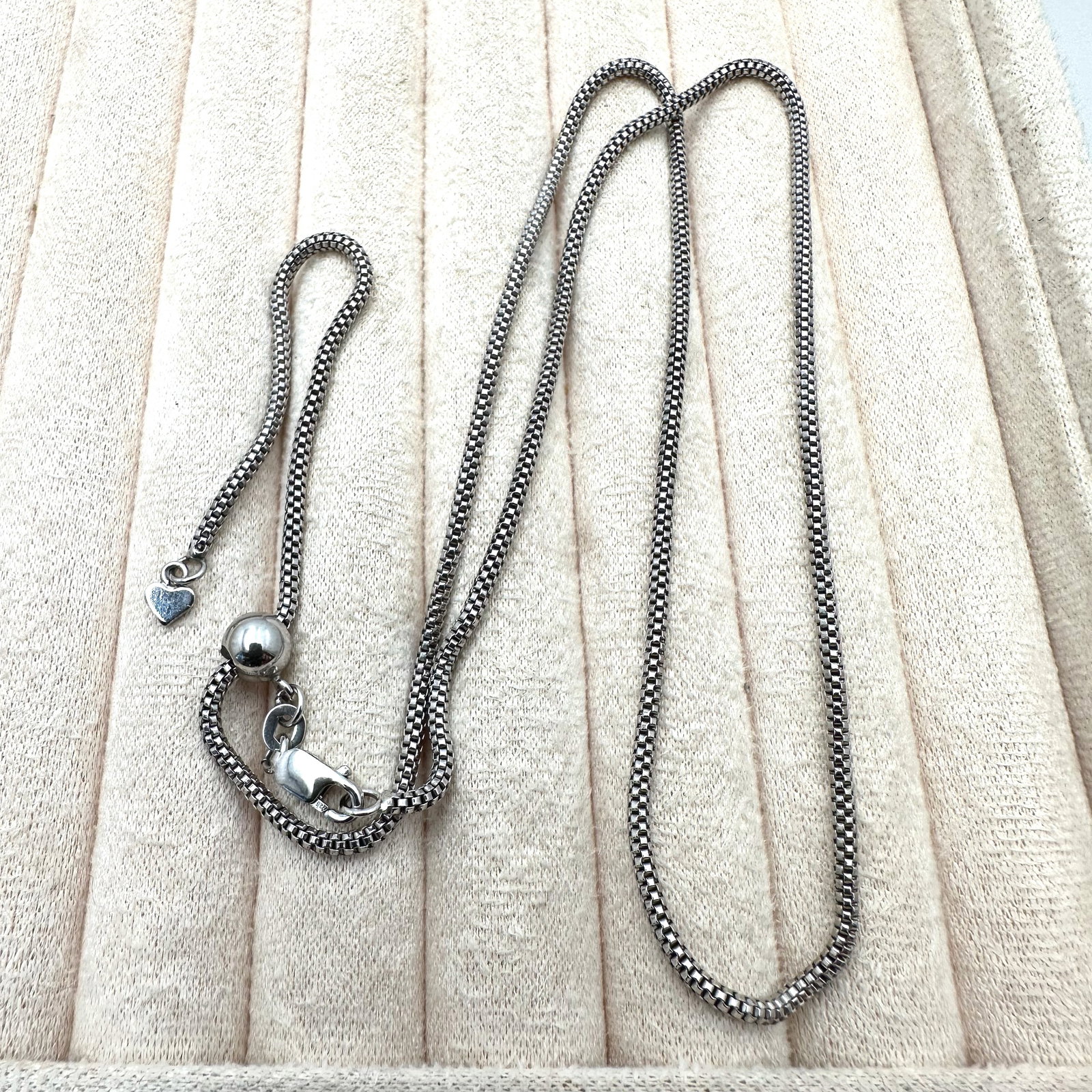 Sterling Silver Mesh Design Chain Adjustable Up to 22 Inches Nice Quality Made 10 Grams