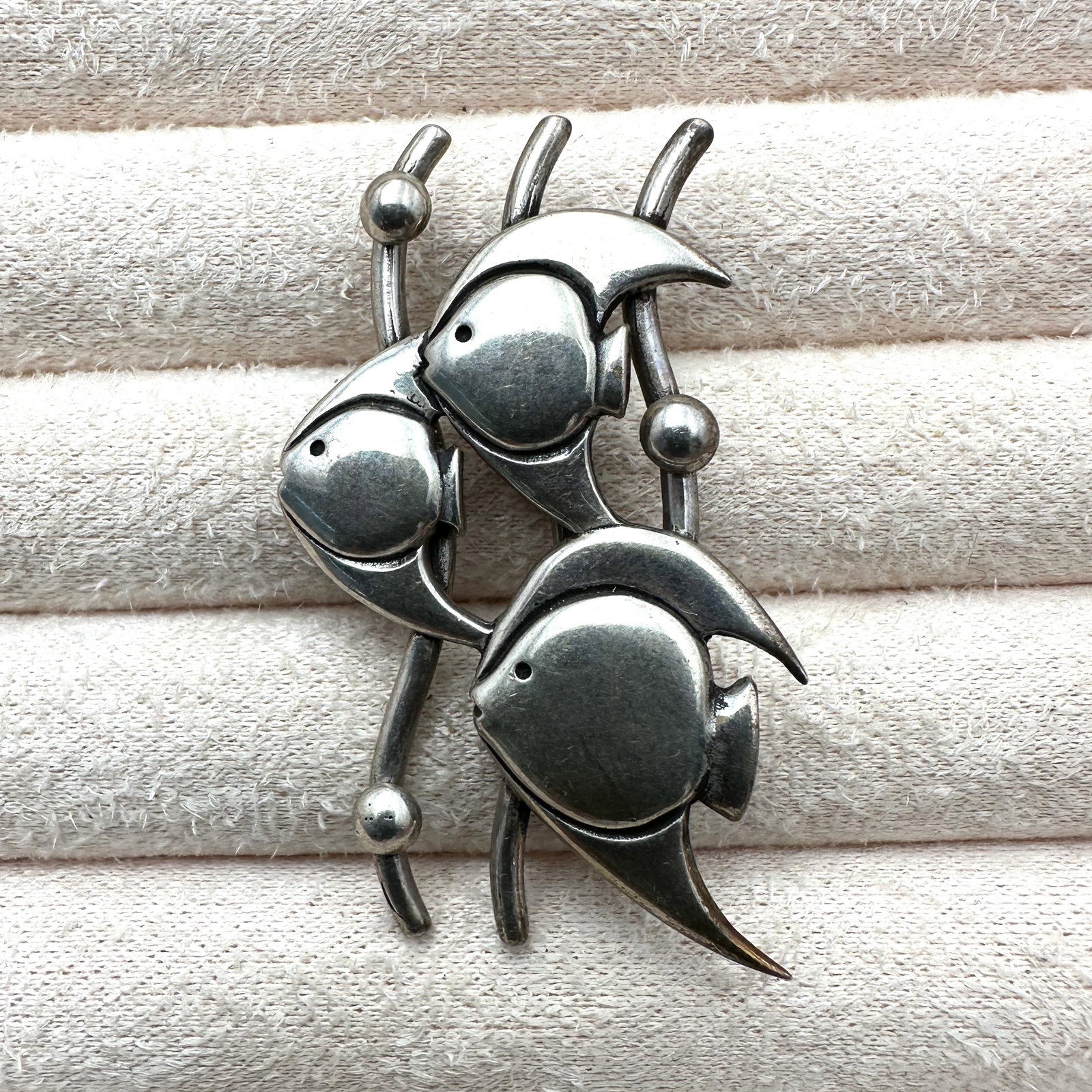 Hand & Hammer De Matteo Sterling Silver Fish Brooch Pin 2 Inch Quality Made (1 of 2)