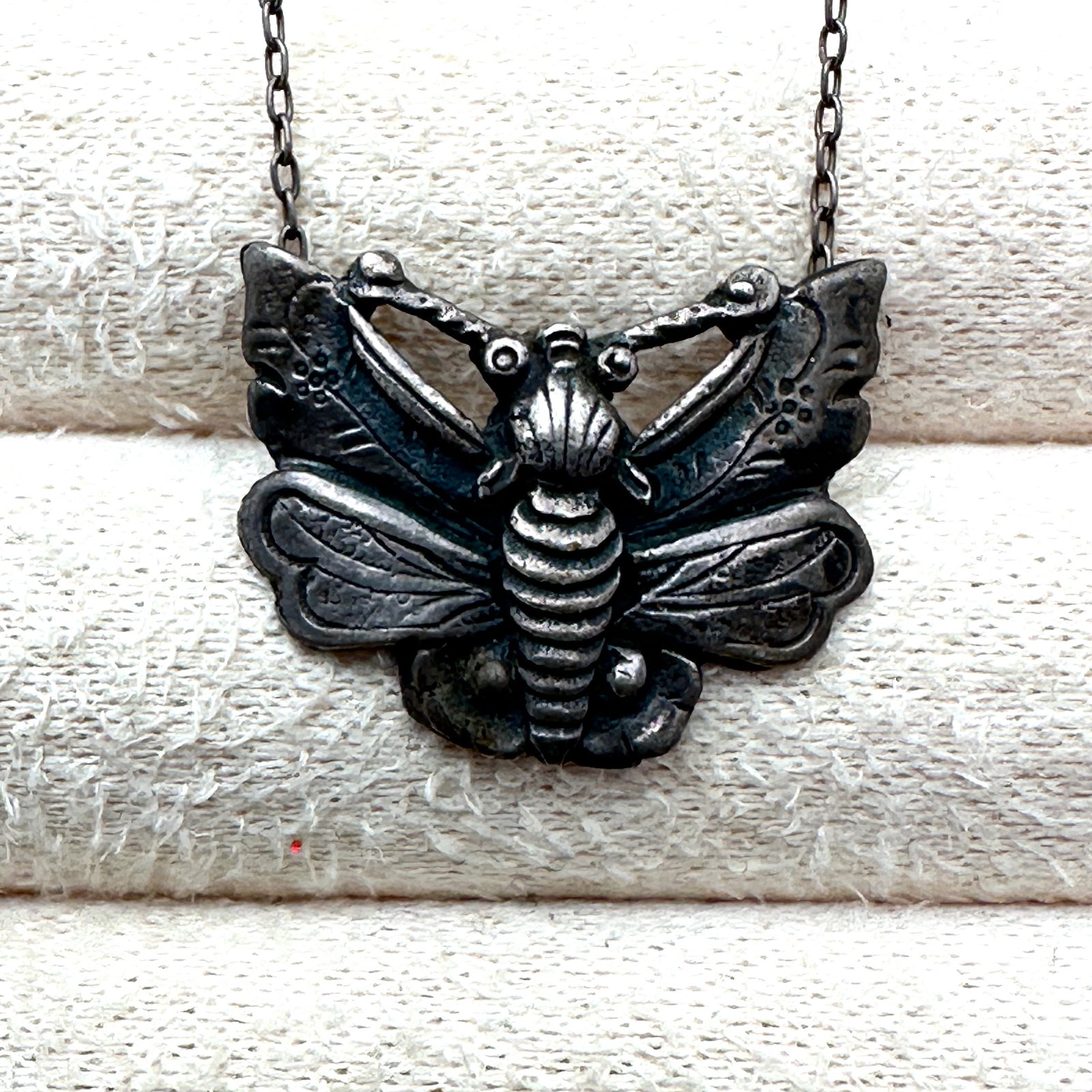 Vintage Butterfly Pendant Sterling Silver Necklace 18 Inch: Vintage Butterfly Pendant Sterling Silver Necklace 18 Inch