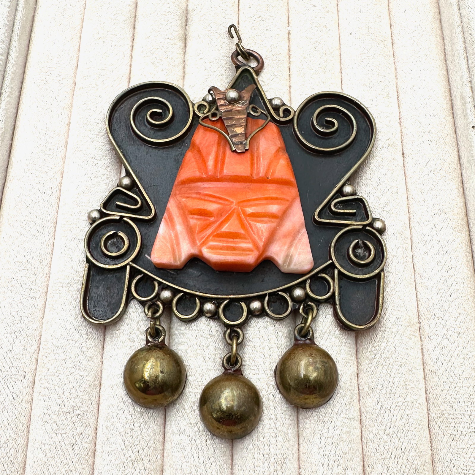 Vintage Mexico Aztec Design Large 4 Inch Pendant Mixed Metals Copper Brass: Vintage Mexico Aztec Design Large 4 Inch Pendant Mixed Metals Copper Brass