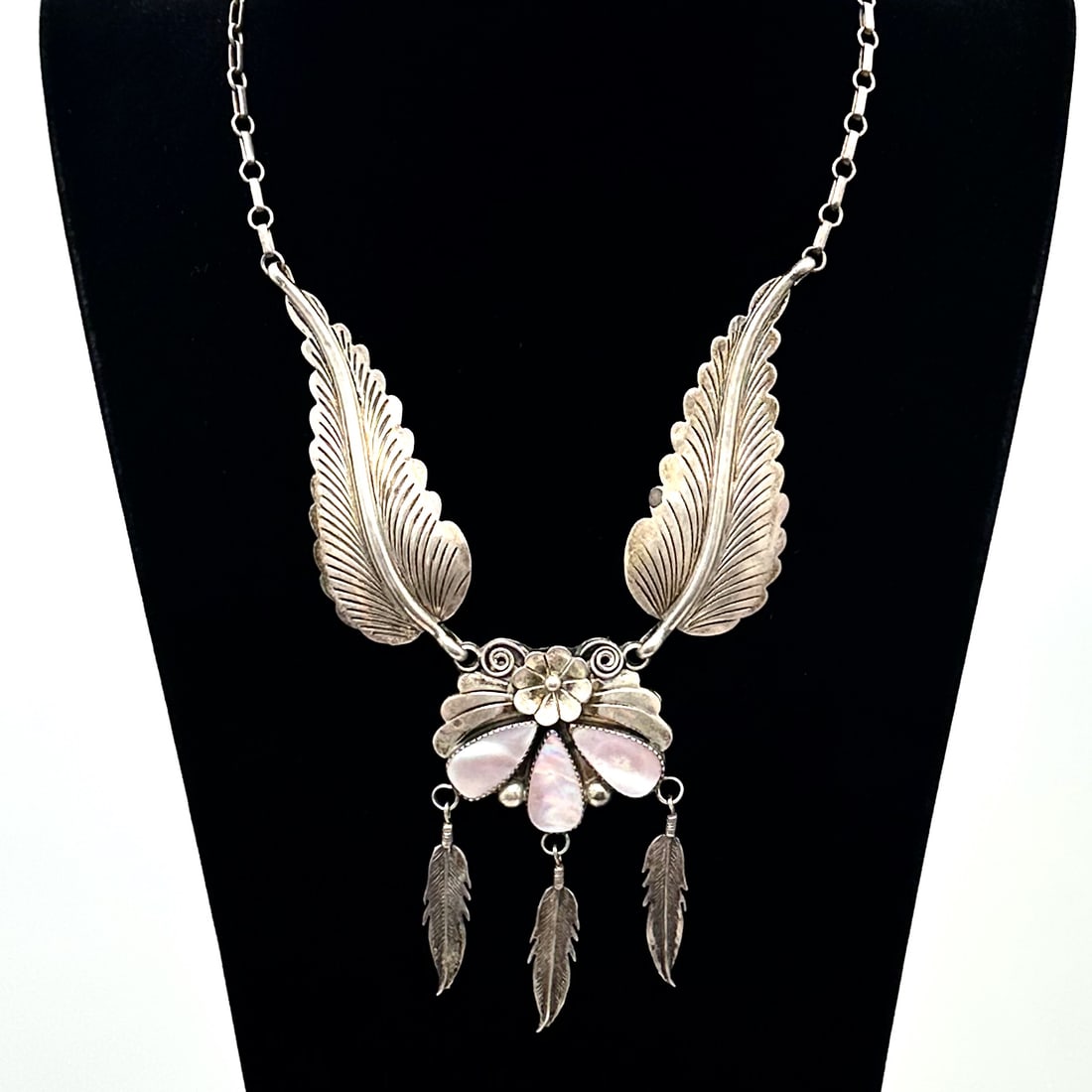 Vintage Native American James Toadlena Navajo Pink Pearl Sterling Silver Necklace Weight 45 Grams: Vintage Native American James Toadlena Navajo Pink Pearl Sterling Silver Necklace Weight 45 Grams