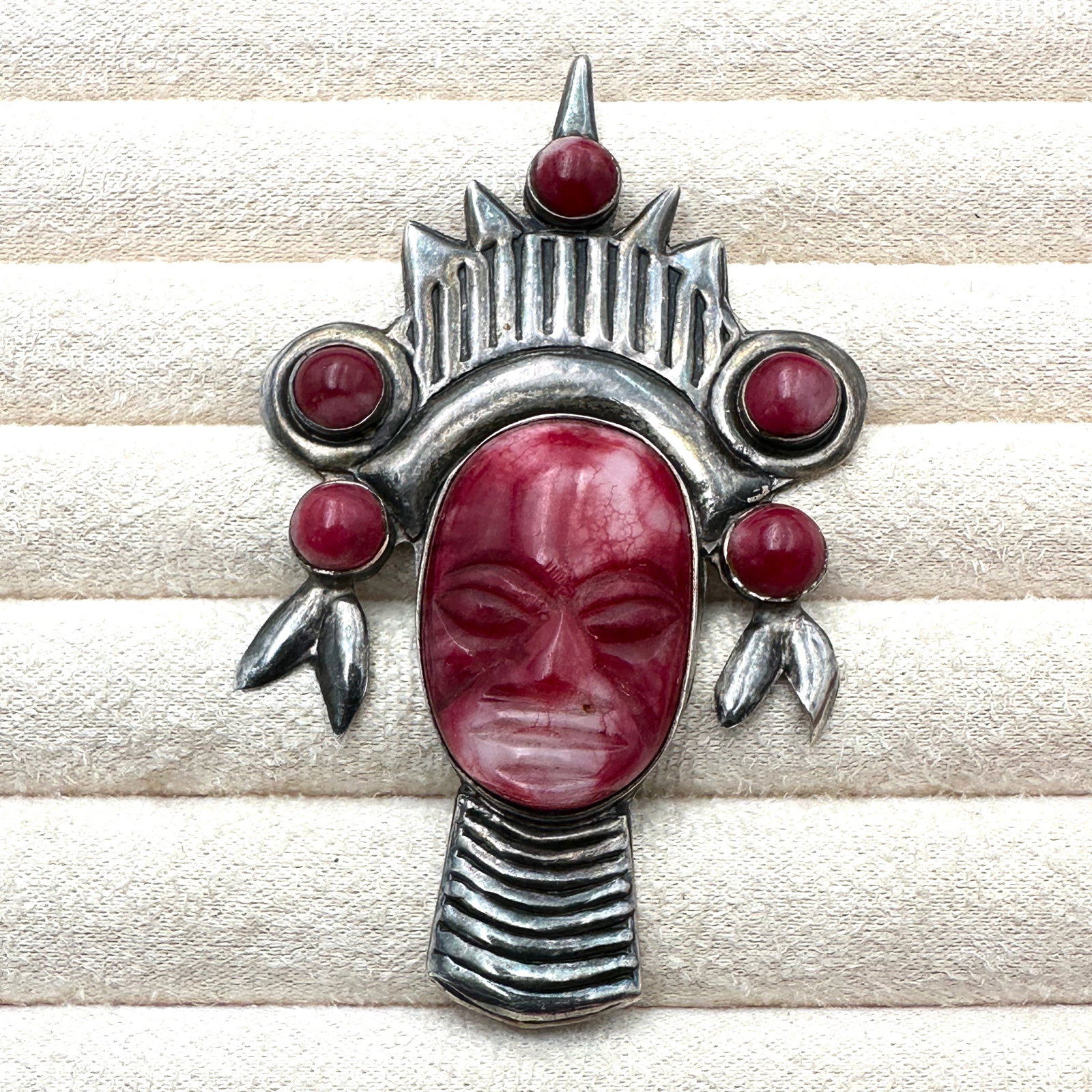Vintage Mexico Aztec Design Mask Sterling Silver Brooch Pin 3.5 Inch Weight 25 Grams: Vintage Mexico Aztec Design Mask Sterling Silver Brooch Pin 3.5 Inch Weight 25 Grams