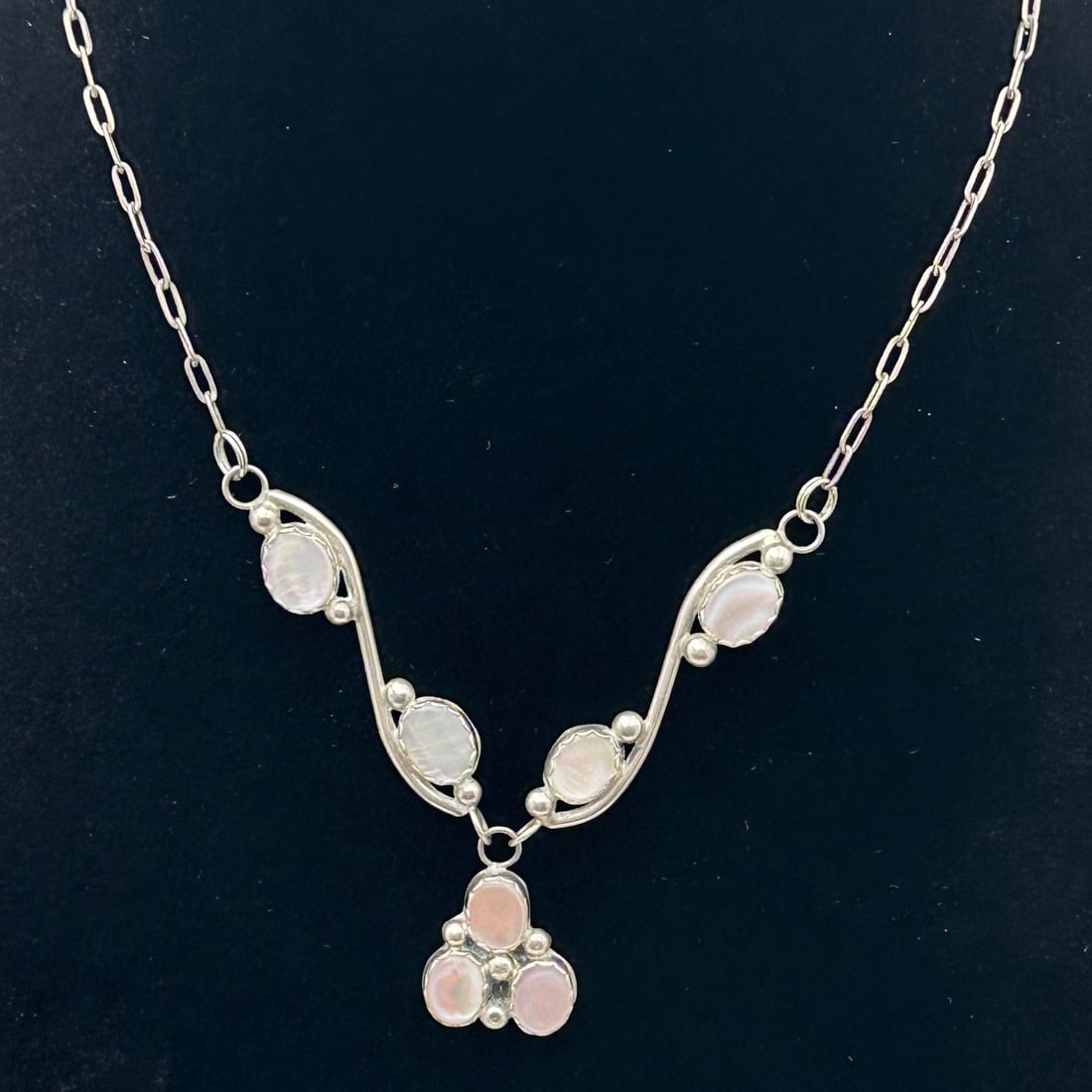 Vintage Native American Ginger Trujillo Pink Pearl Sterling Silver Necklace 17 Inch Length Weight 13: Vintage Native American Ginger Trujillo Pink Pearl Sterling Silver Necklace 17 Inch Length Weight 13 Grams