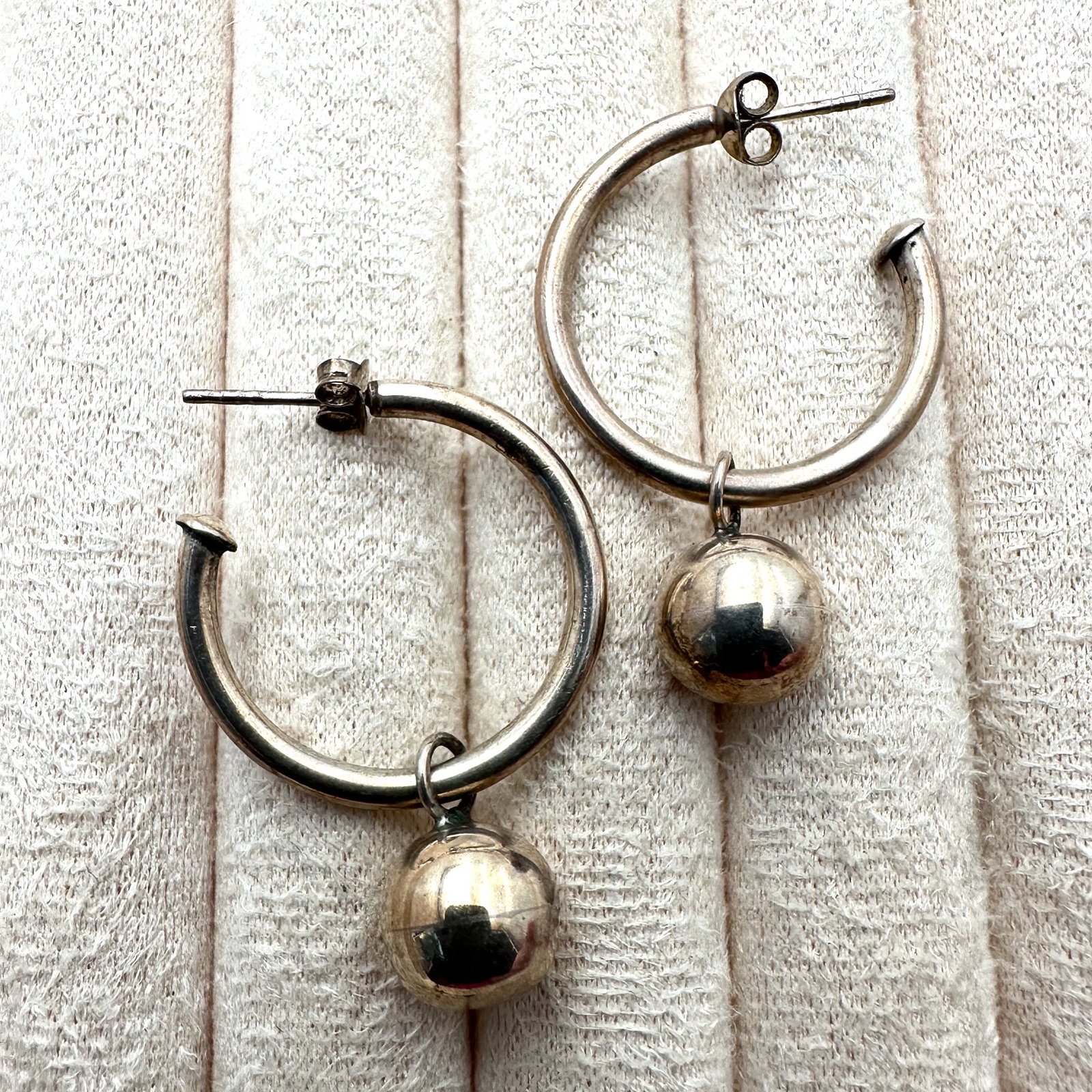Sterling Silver 1 Inch Hoops with Sterling Bead Charm: Sterling Silver 1 Inch Hoops with Sterling Bead Charm