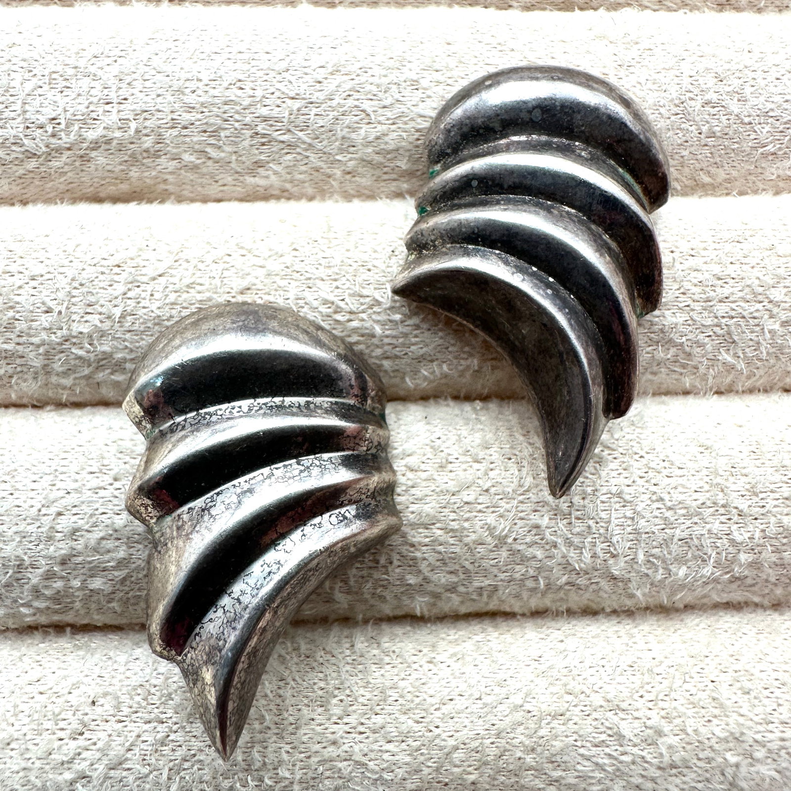 Vintage Mexico Sterling Silver Pierced Earrings 1 Inch: Vintage Mexico Sterling Silver Pierced Earrings 1 Inch