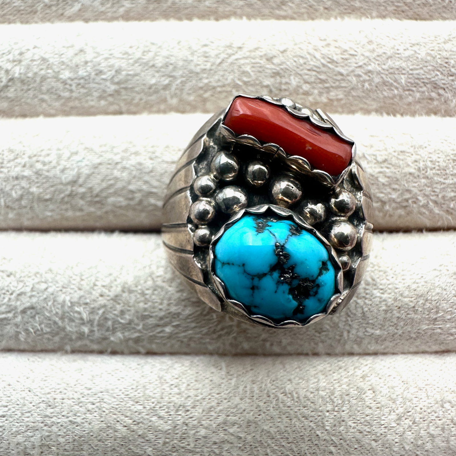 Vintage Native American Signed S Turquoise Red Coral Sterling Silver Ring Size 11 Weight 22 Grams: Vintage Native American Signed S Turquoise Red Coral Sterling Silver Ring Size 11 Weight 22 Grams