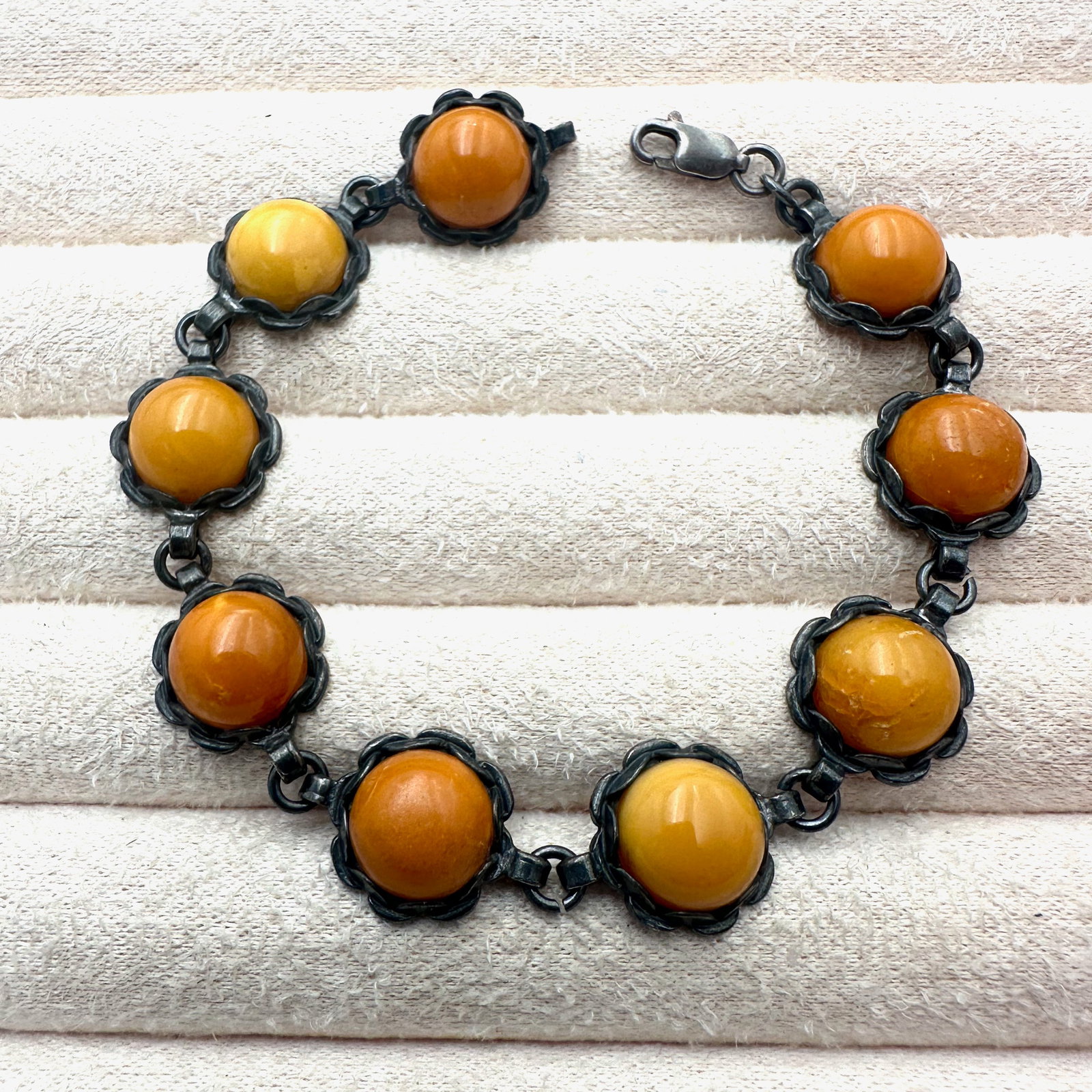 Vintage Natural Egg Yolk Amber Sterling Silver Bracelet 7 Inch Length: Vintage Natural Egg Yolk Amber Sterling Silver Bracelet 7 Inch Length