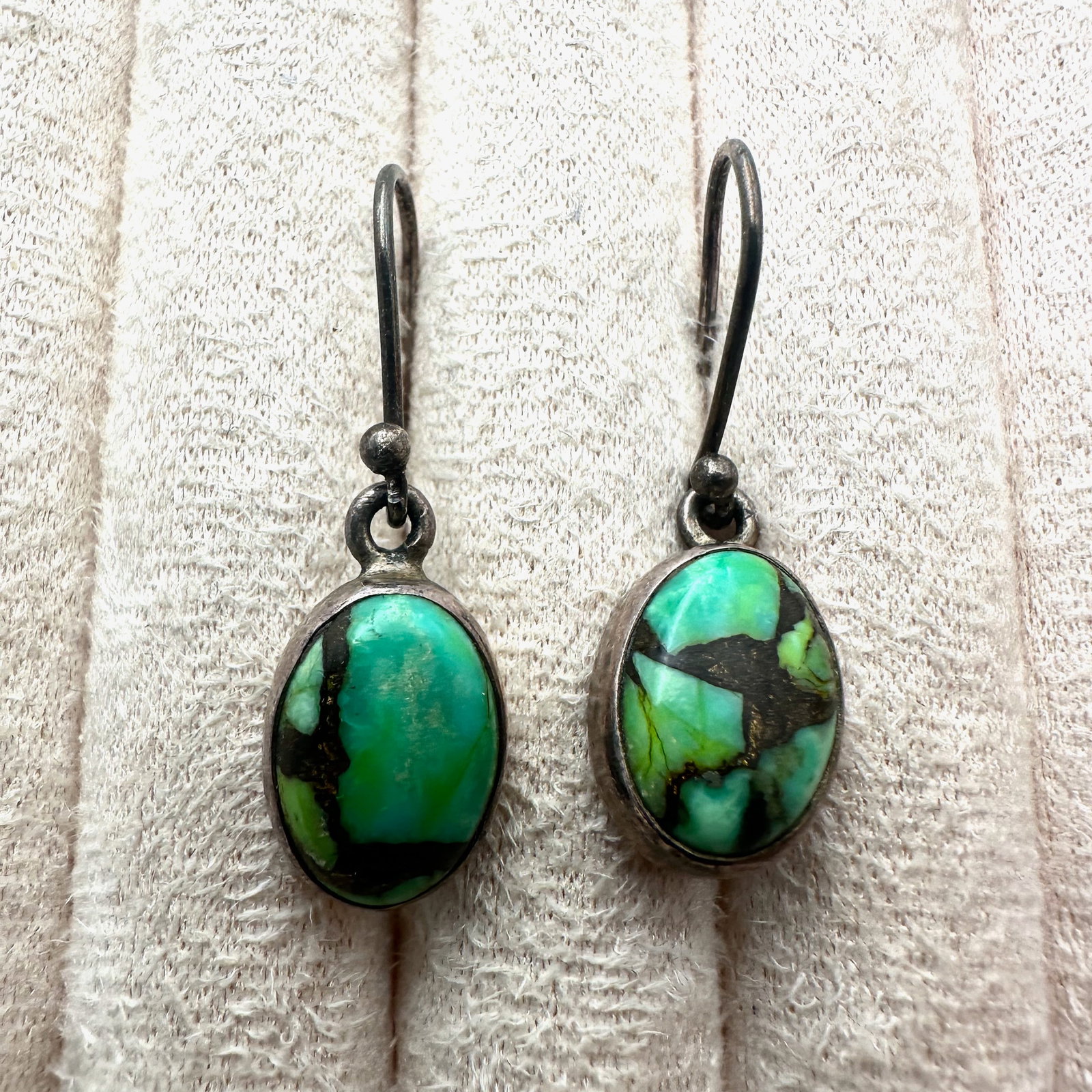Green Turquoise Sterling Silver Pierced Earrings 1.5 Inch: Green Turquoise Sterling Silver Pierced Earrings 1.5 Inch