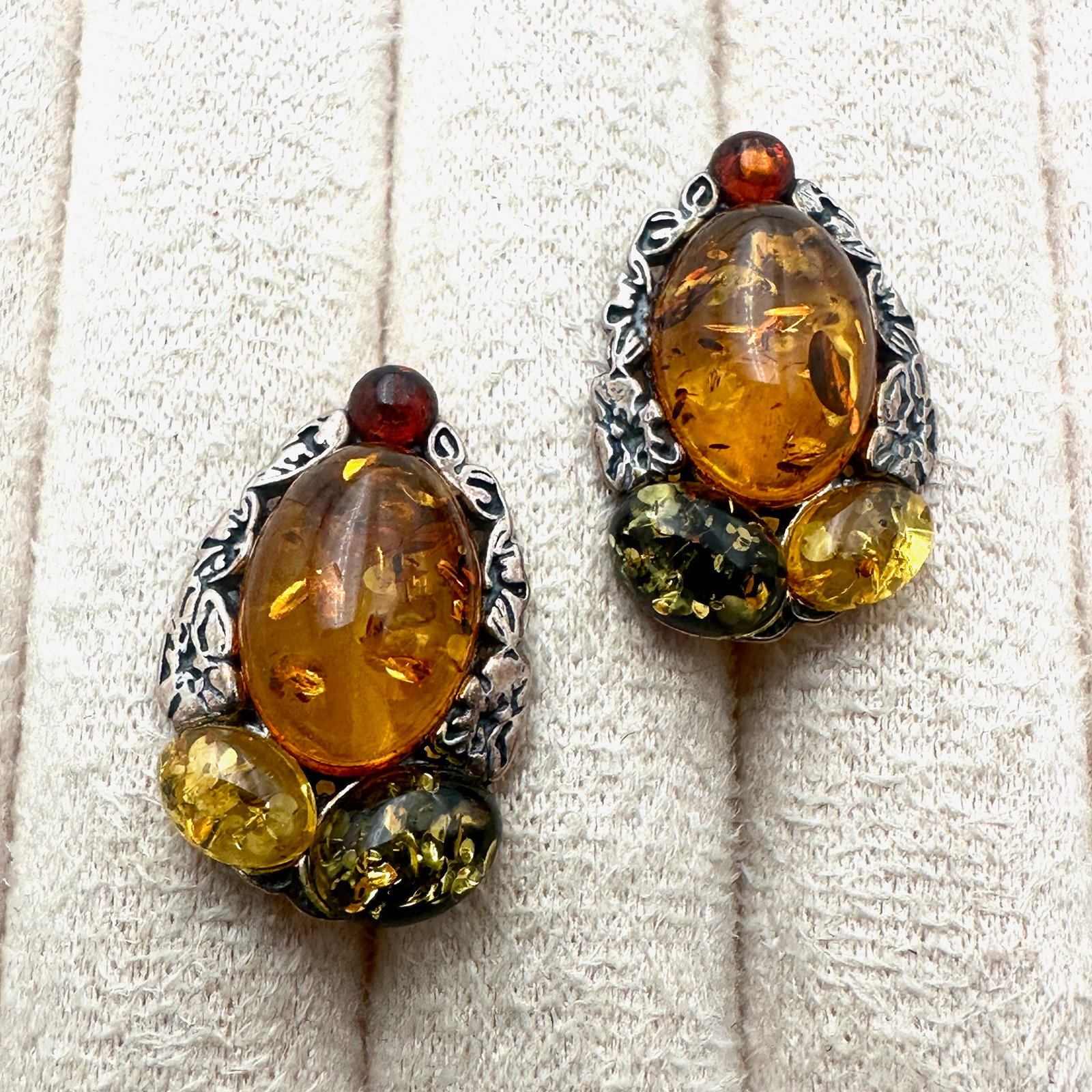 Multicolor Baltic Amber Sterling Silver Pierced Earrings 1 Inch (1 of 2)