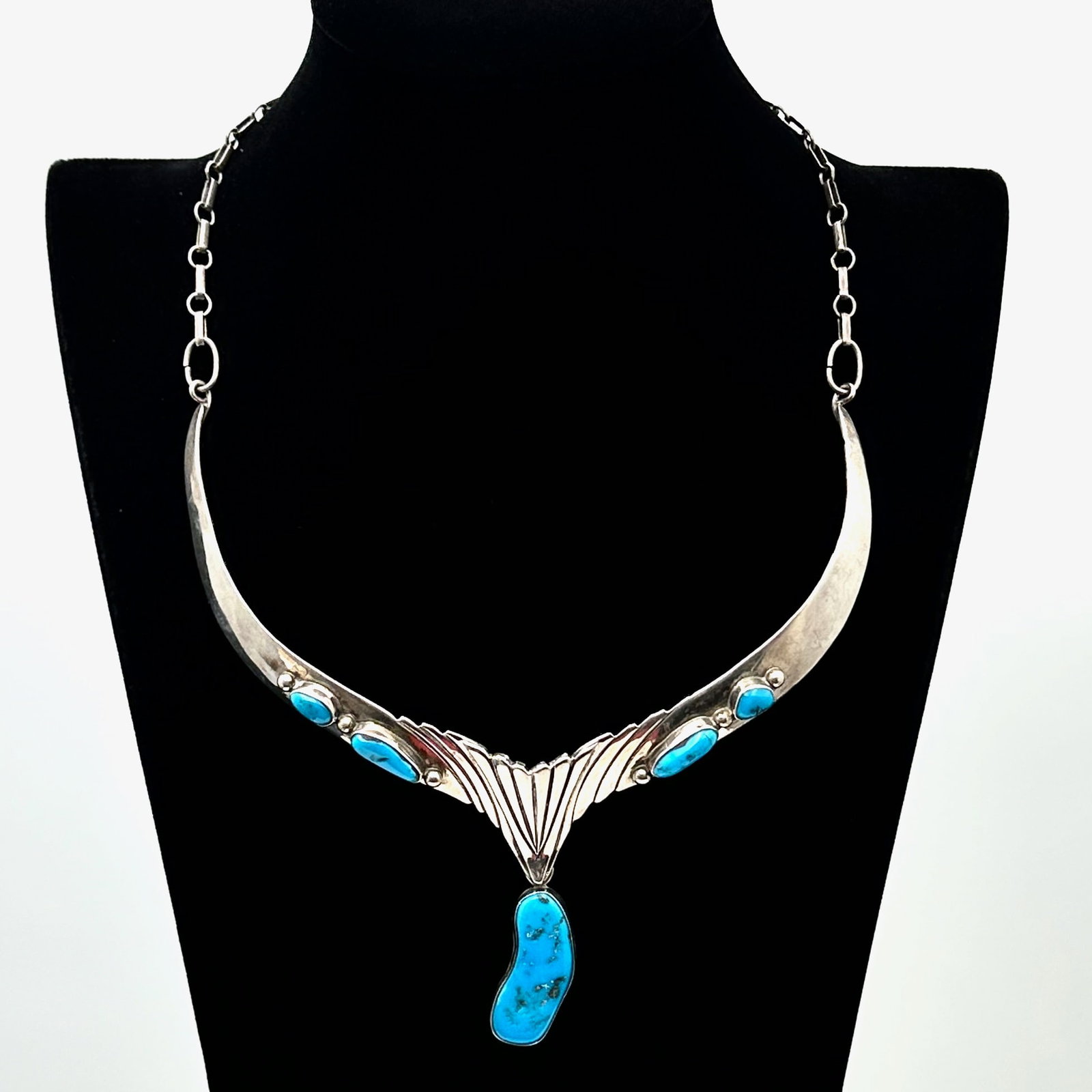 Vintage Native American Blue Turquoise Sterling Silver Necklace Script Hallmark Weight 50 Grams 17: Vintage Native American Blue Turquoise Sterling Silver Necklace Script Hallmark Weight 50 Grams 17 Inch Wearable Length