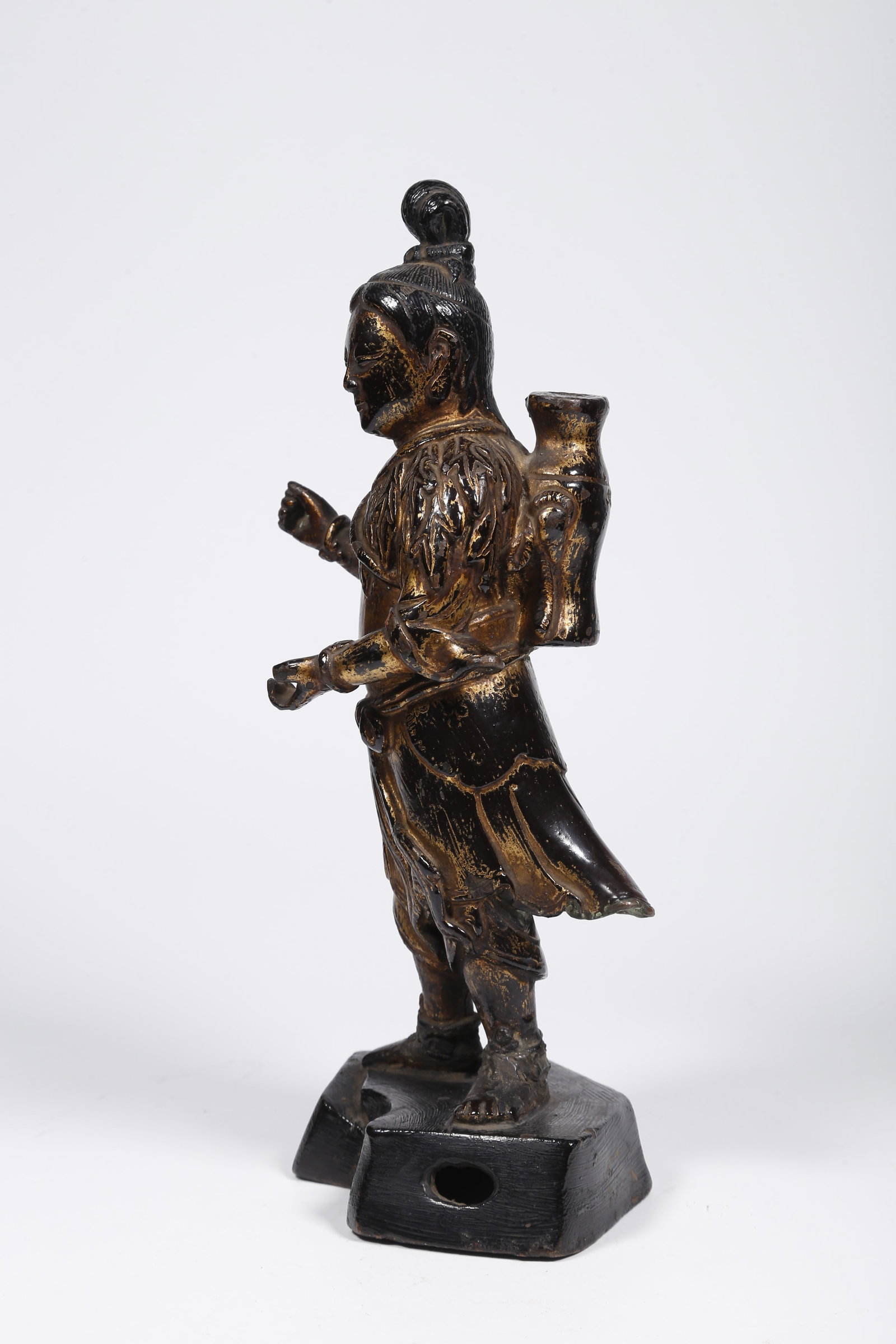 A BRONZE HUMAN FIGURE STATUE - 3
