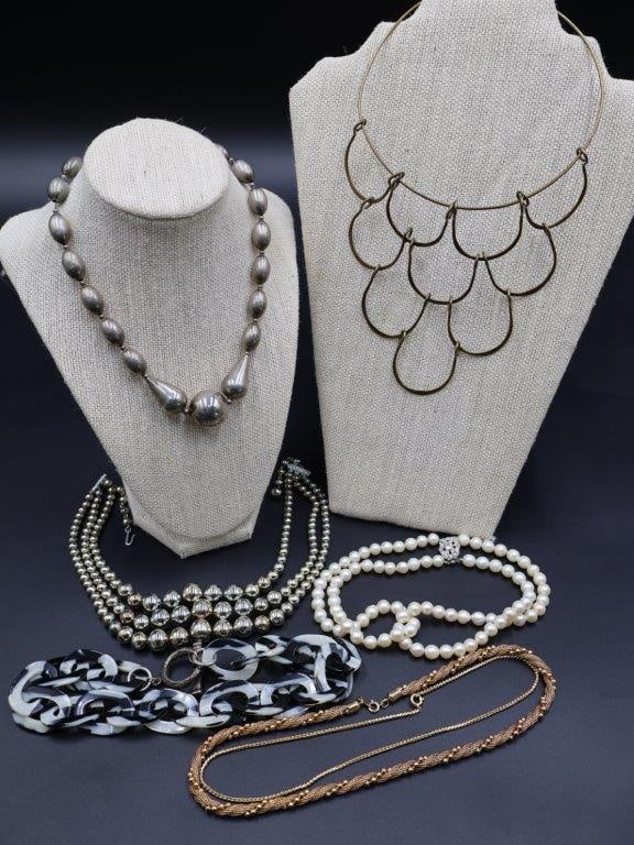 Vintage Pearl Necklace and Vintage Necklaces (1 of 15)
