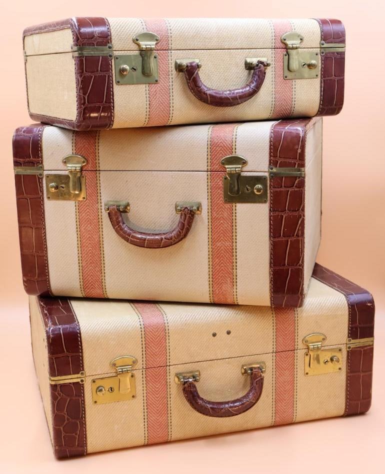 Set of Three Vintage Suitcases with Keys (1 of 13)