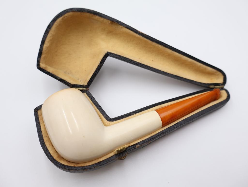 Vintage Meerschaum Pipe with Case (1 of 8)