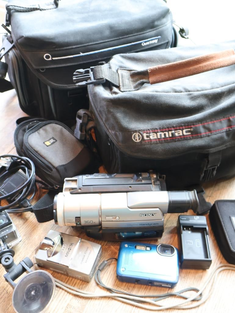 Large Lot of Digital Camera, Camcorder and Accessories (1 of 20)