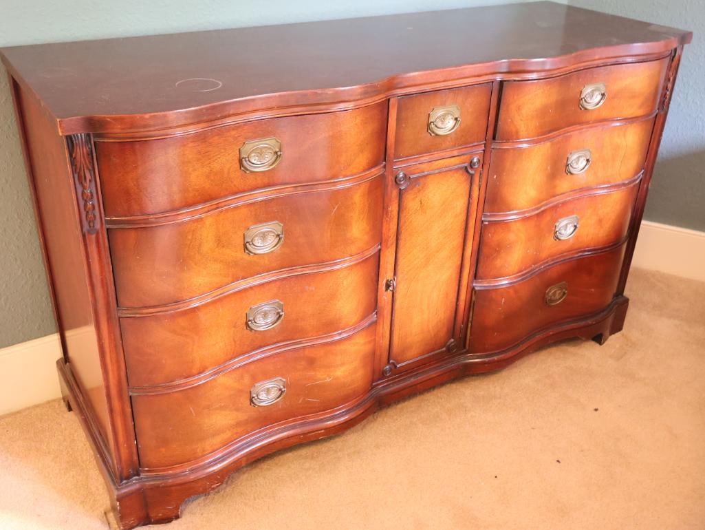 Vintage Drexel Sideboard (1 of 12)