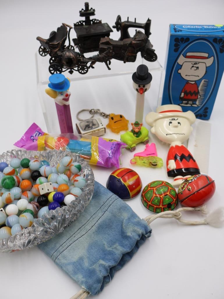 Collection of Miscellaneous Trinkets and Toys (1 of 19)