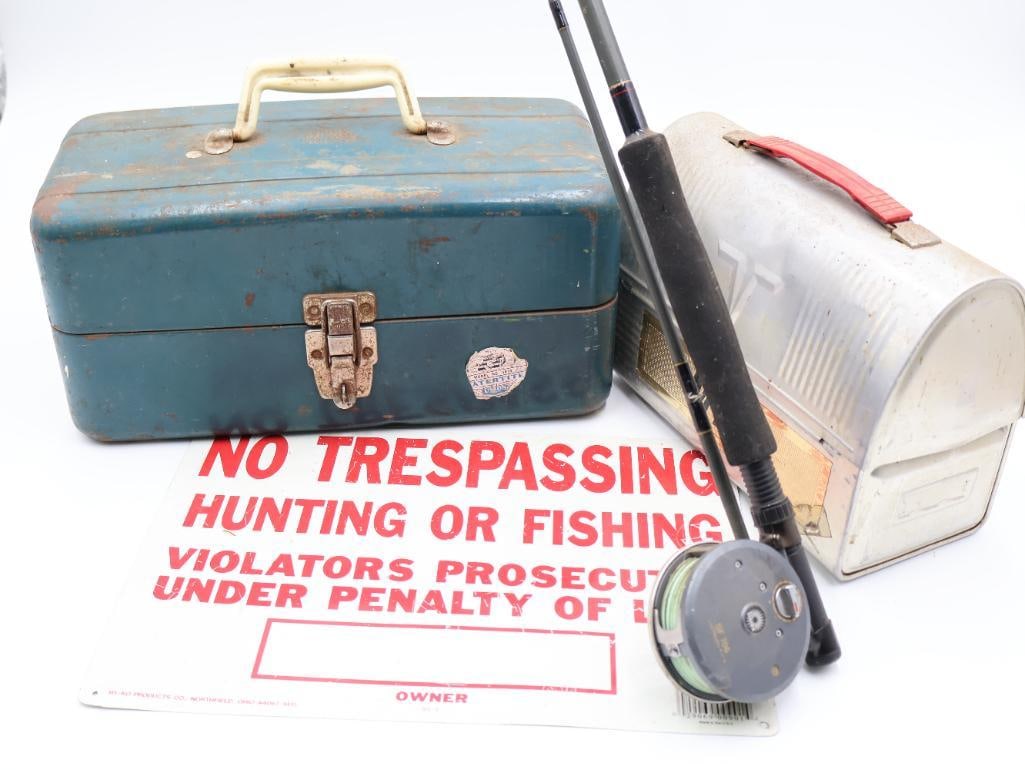 Fly Rod and Reel, Vintage tackle box and lunch box (1 of 20)