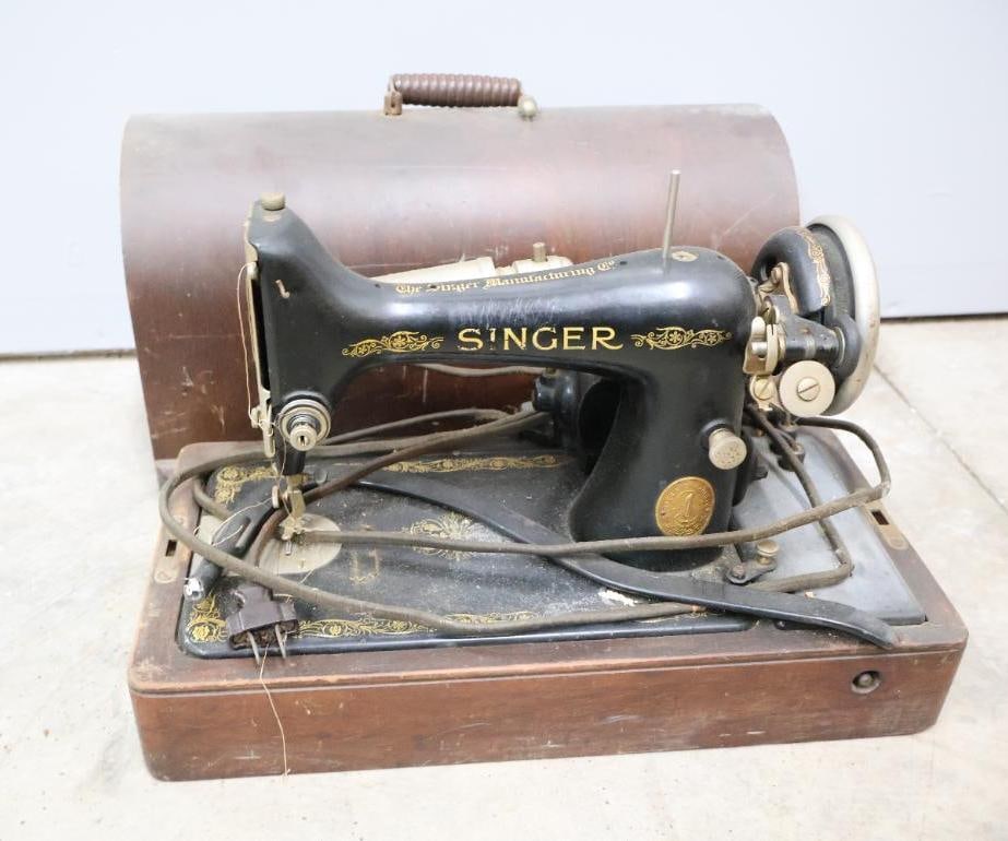 Antique Singer Model electric portable sewing machine with a bentwood carrying case (1 of 9)
