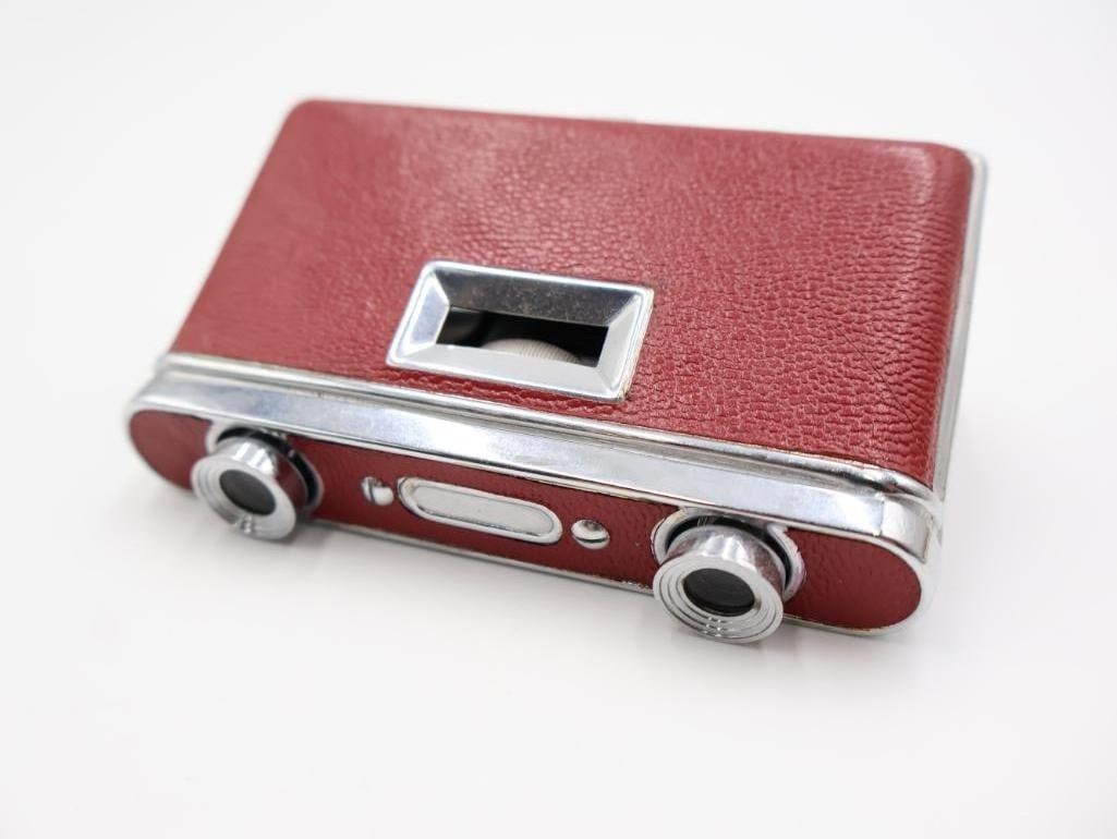 Folding opera glasses, Belt Buckle and Collectible Tokens - 9